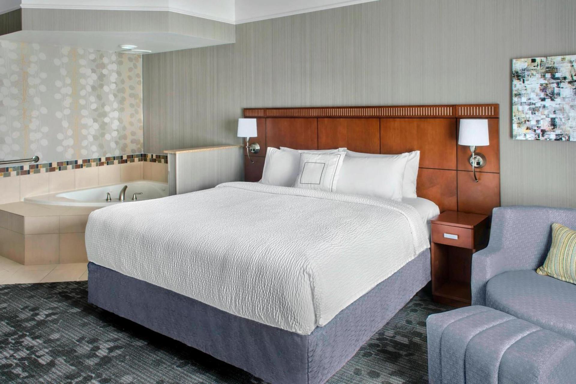 Courtyard by Marriott Paramus photo 6