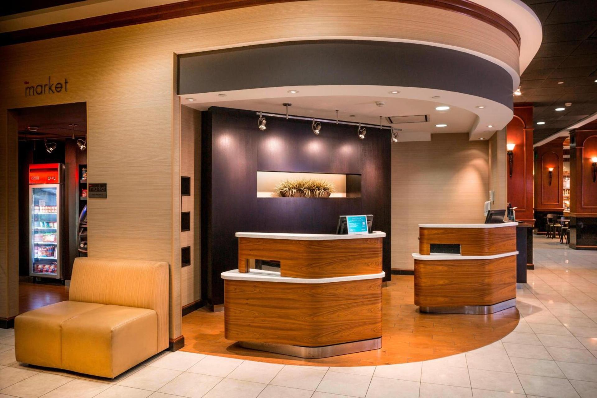 Courtyard by Marriott Norfolk Downtown photo 4