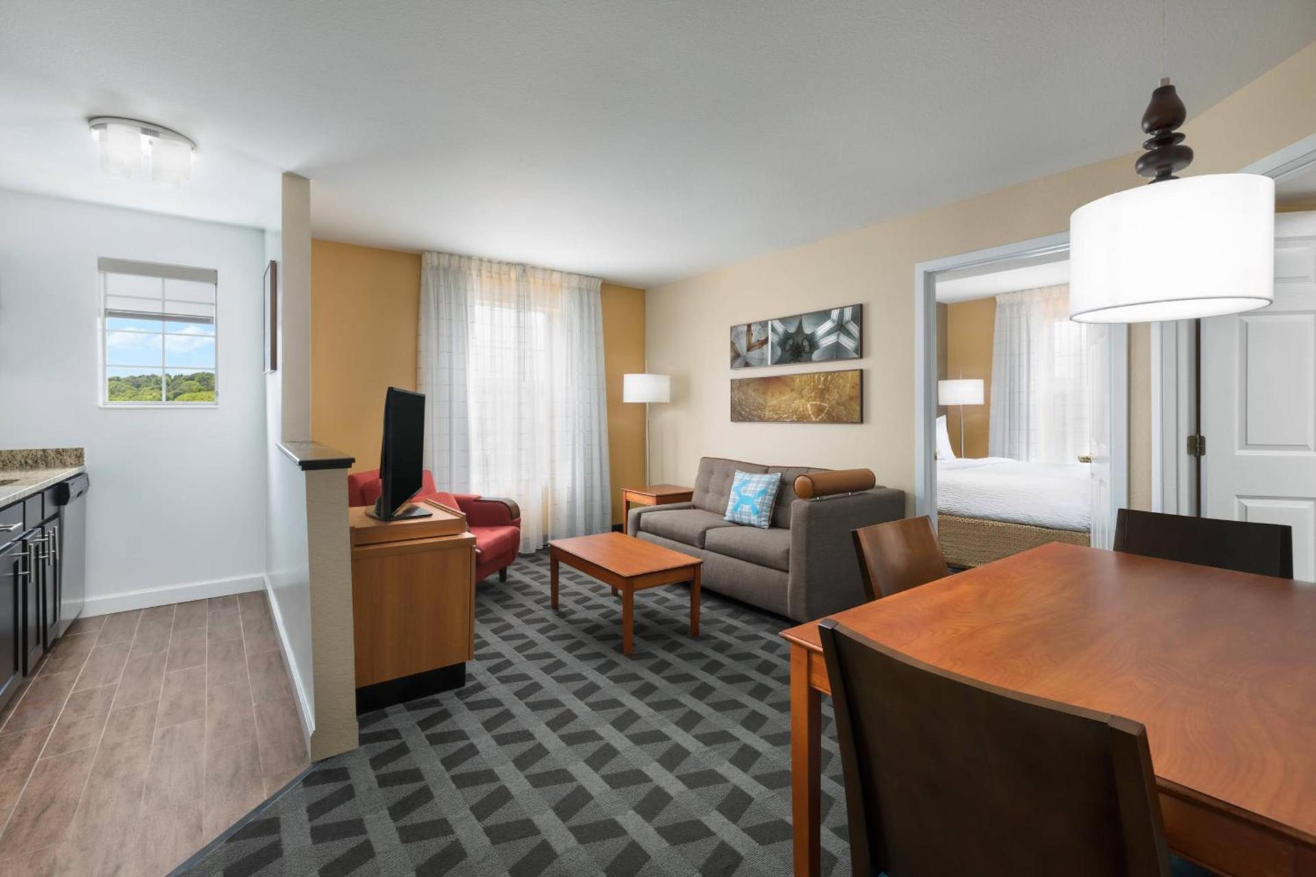 MainStay Suites Mt Laurel - Philadelphia photo 37