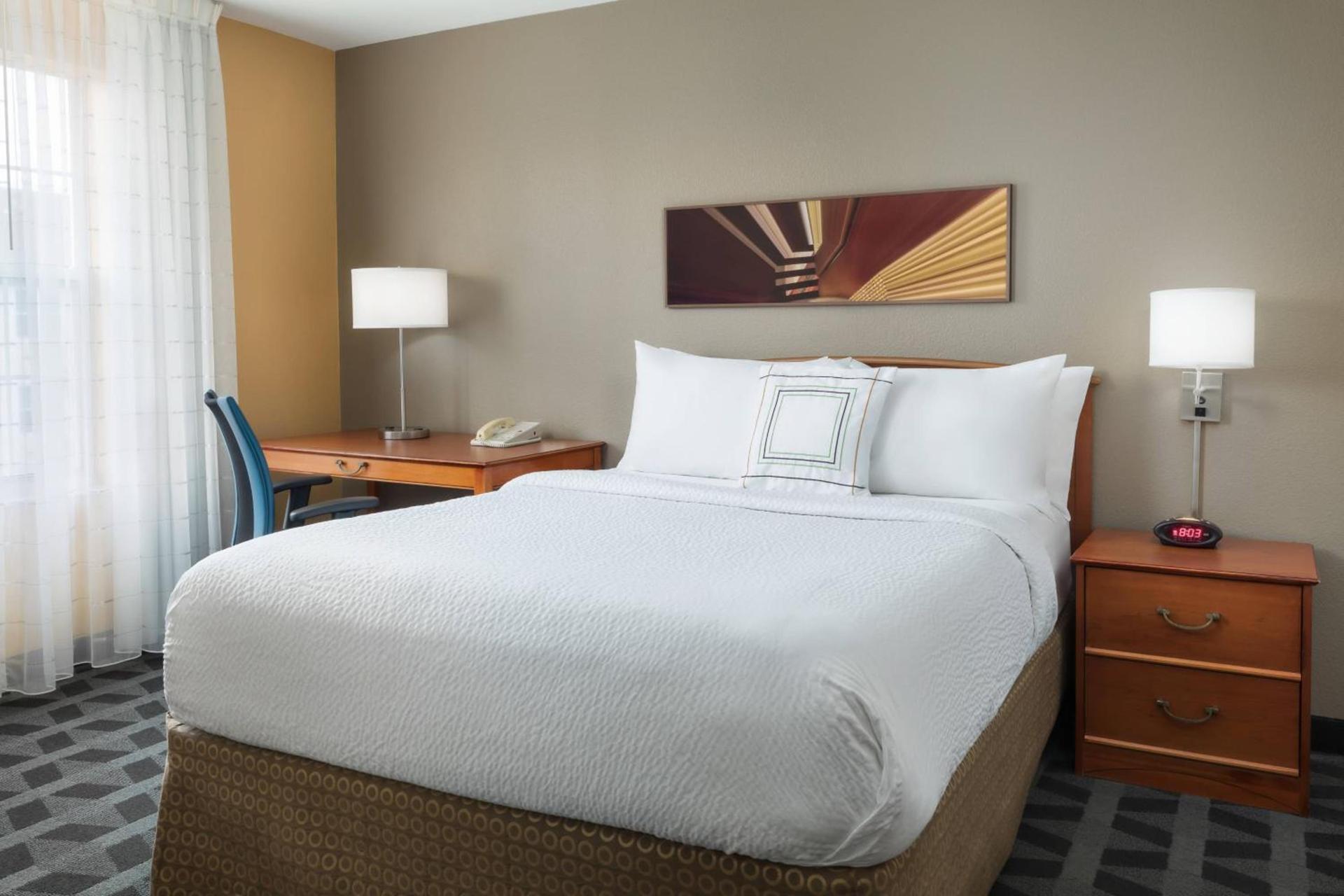 MainStay Suites Mt Laurel - Philadelphia photo 40