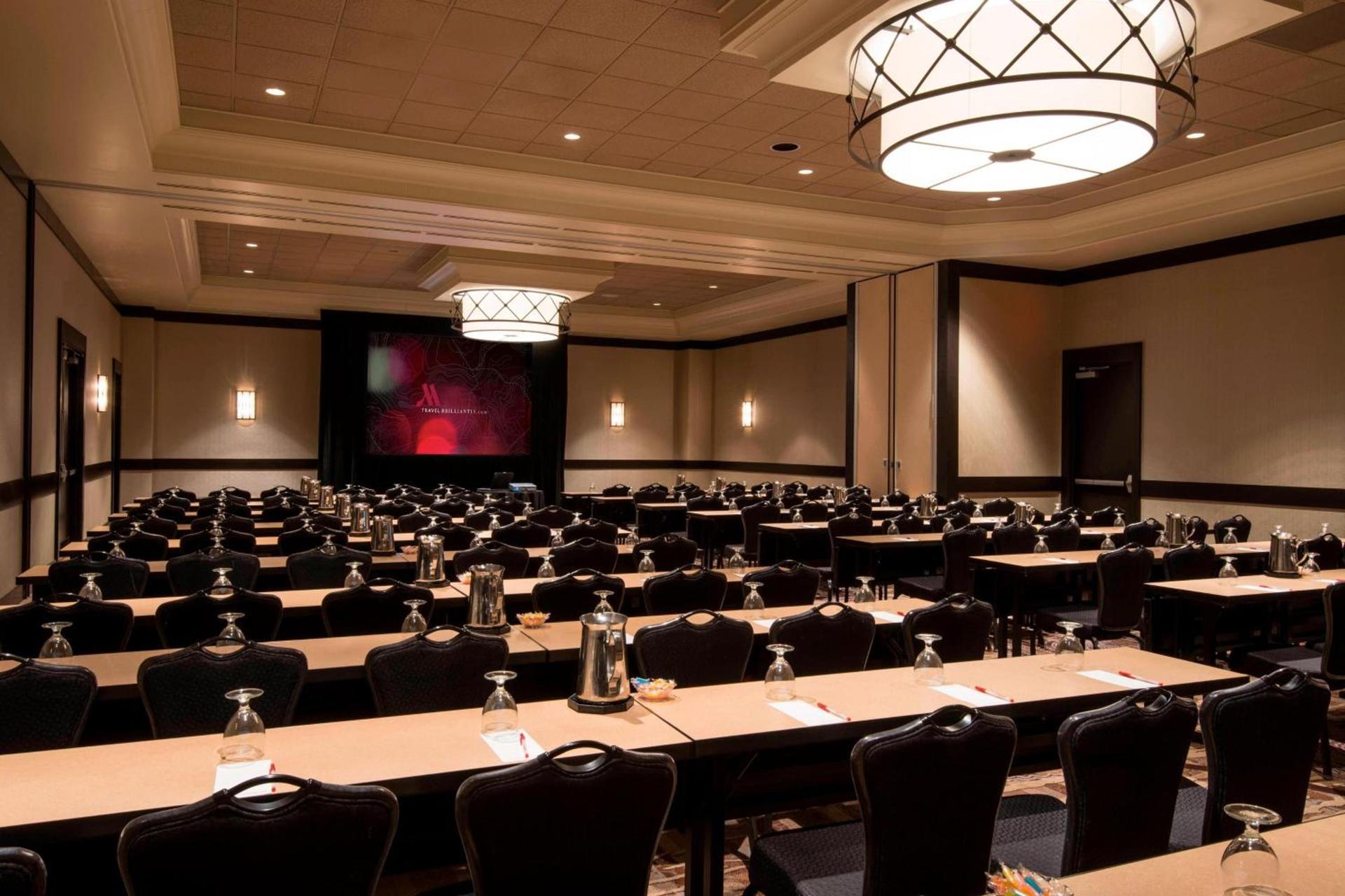 Wichita Marriott photo 28