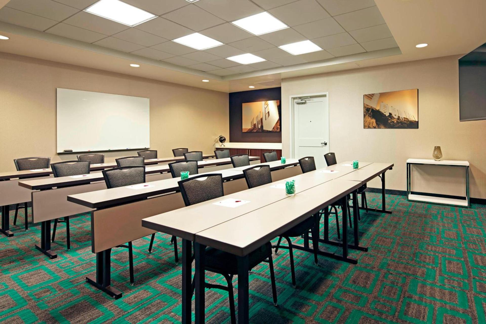 Residence Inn by Marriott Los Angeles LAX/Century Boulevard photo 38