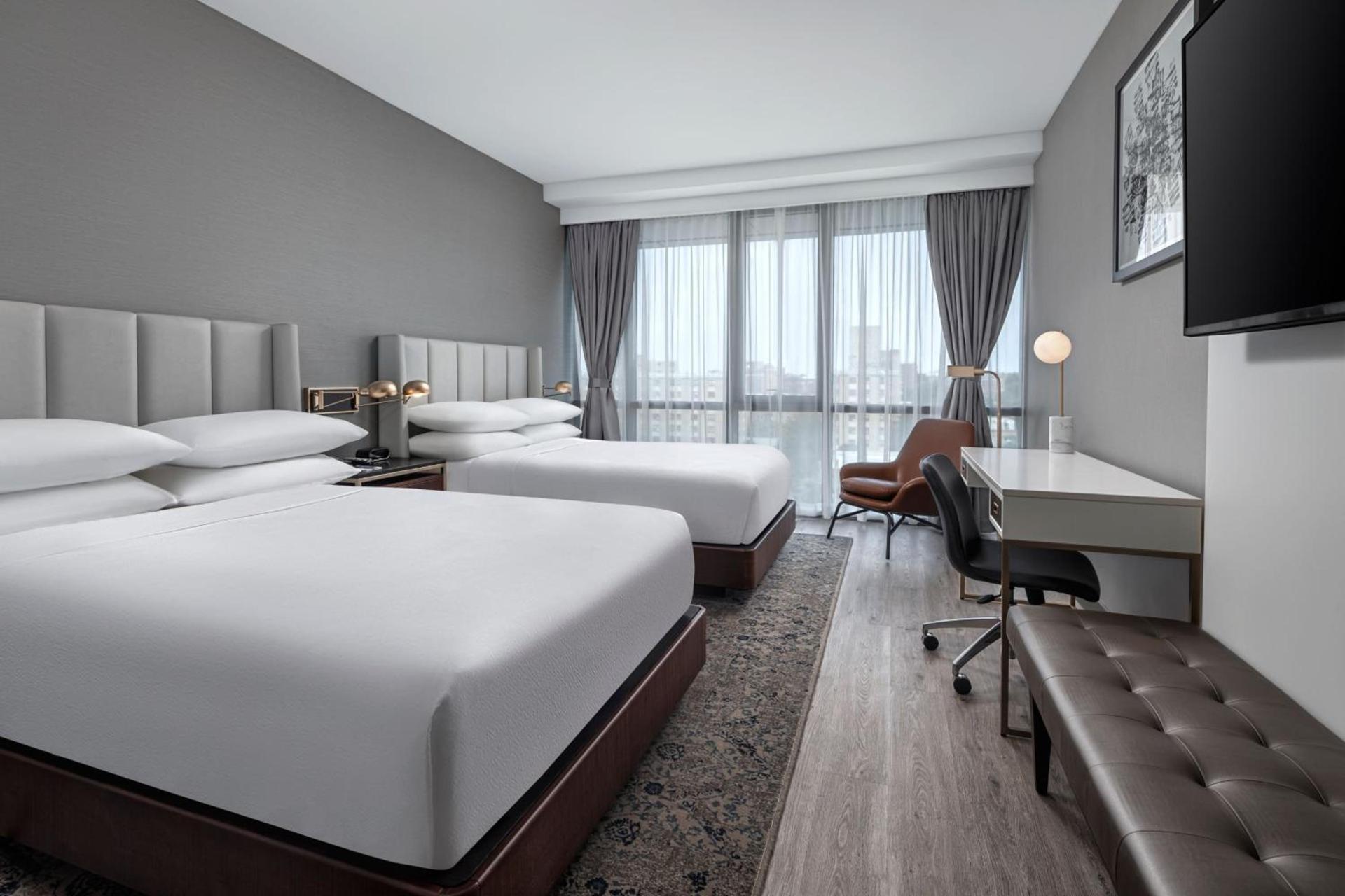 Four Points by Sheraton Flushing photo 7