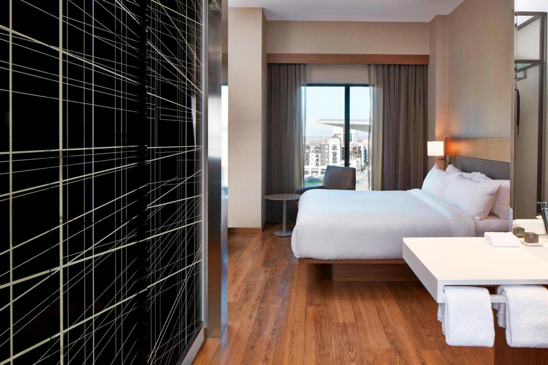 AC Hotel by Marriott Minneapolis Downtown photo 5