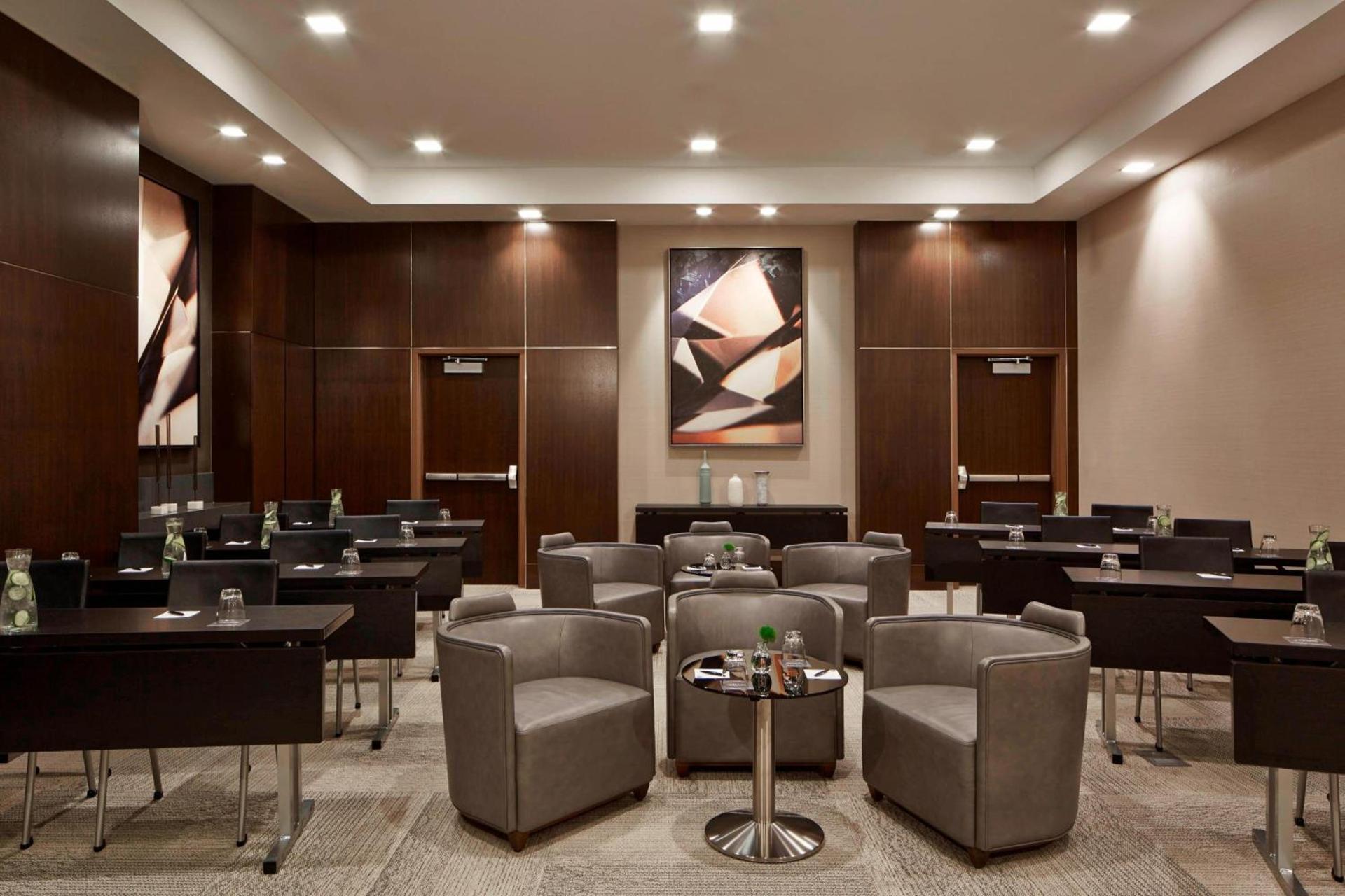 AC Hotel by Marriott Minneapolis Downtown photo 13