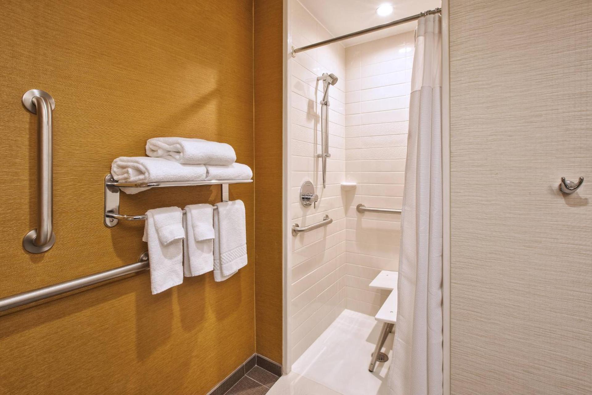 Fairfield Inn & Suites by Marriott Plattsburgh photo 9