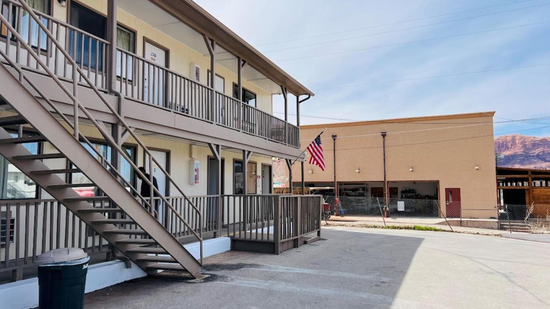 The Virginian Inn Moab Downtown photo 4