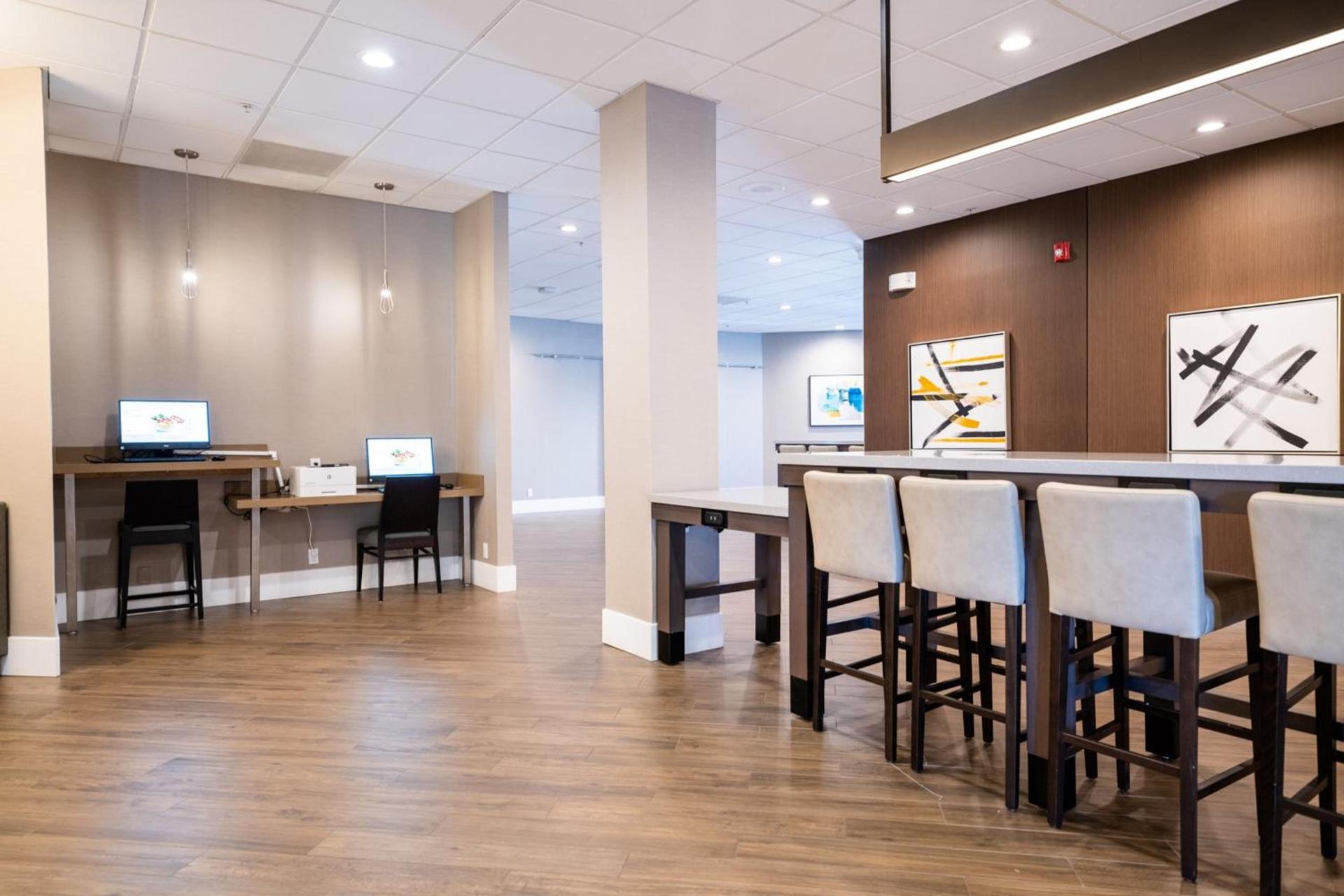 Staybridge Suites Oxnard - River Ridge by IHG photo 13