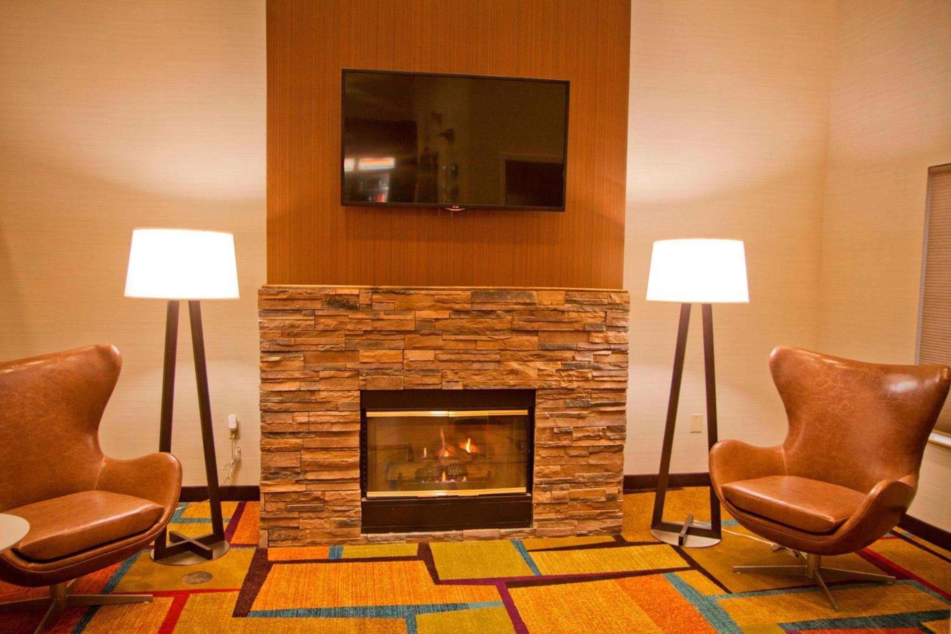 Country Inn & Suites by Radisson, Modesto-Salida photo 4