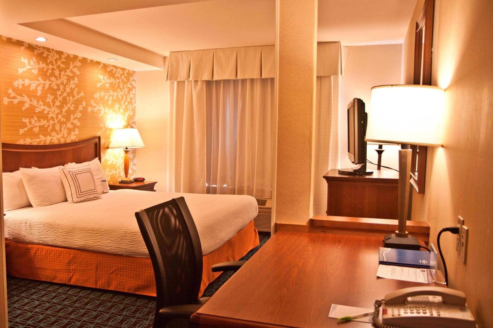 Country Inn & Suites by Radisson, Modesto-Salida photo 6