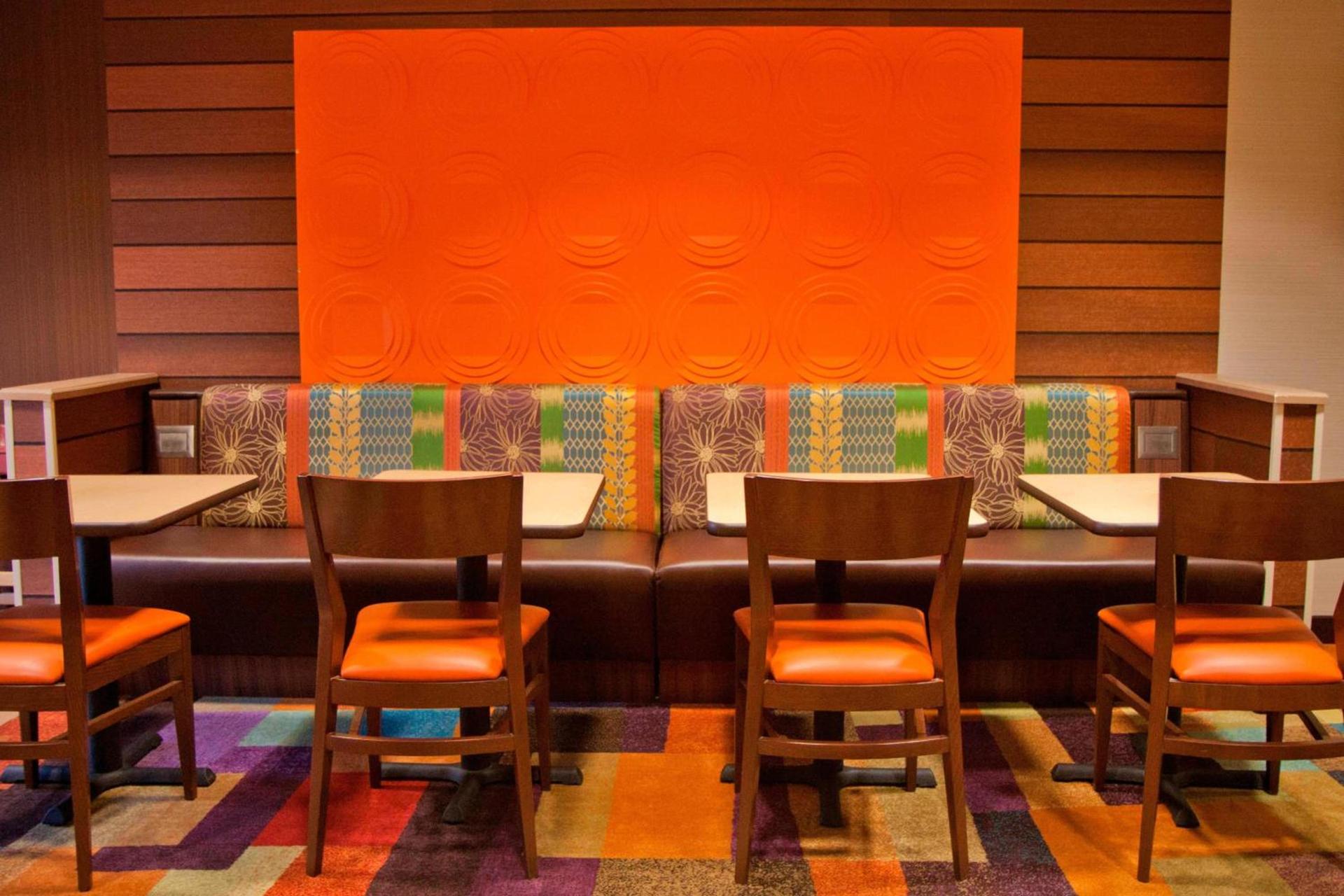 Country Inn & Suites by Radisson, Modesto-Salida photo 11