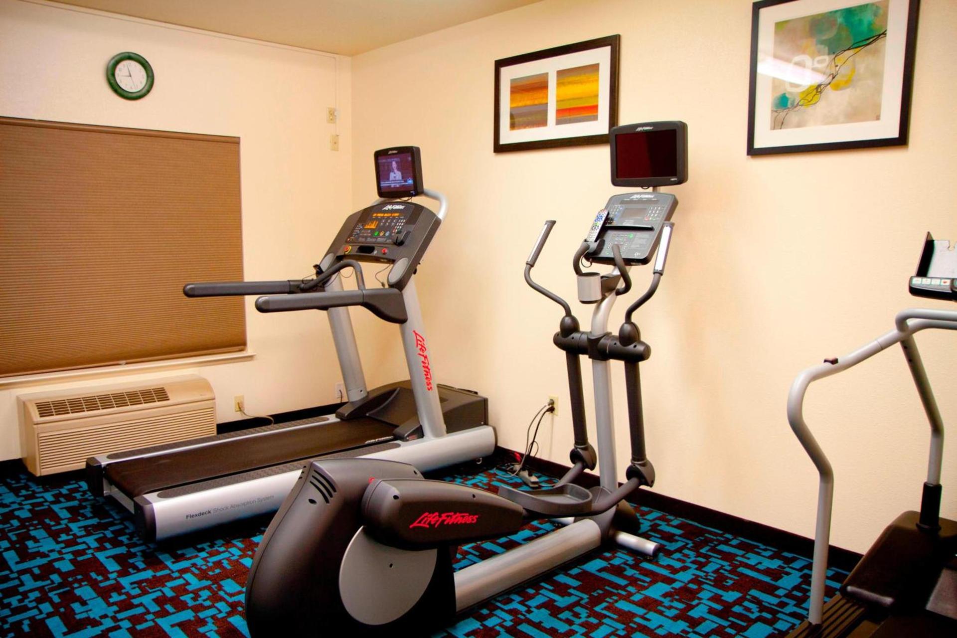 Country Inn & Suites by Radisson, Modesto-Salida photo 14