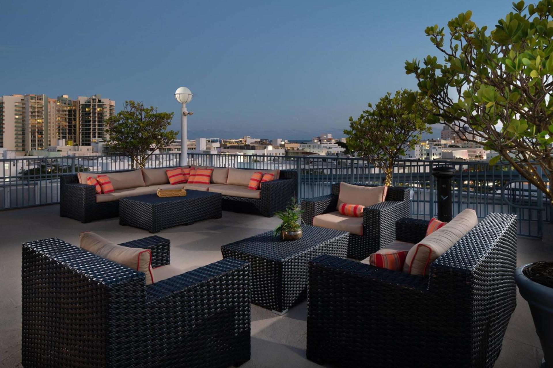 Courtyard Miami Beach South Beach photo 15