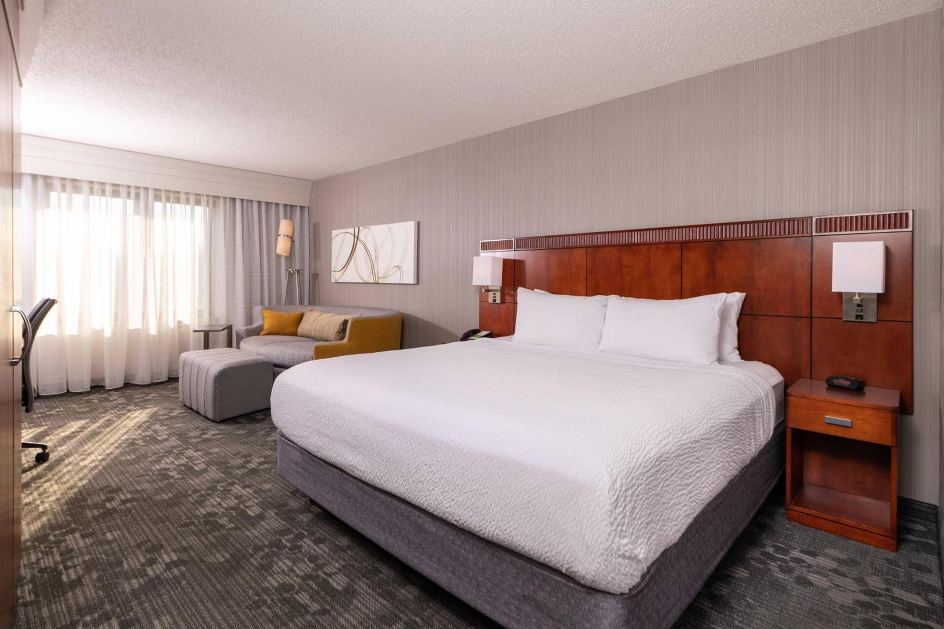 Courtyard by Marriott Newark-University of Delaware photo 10