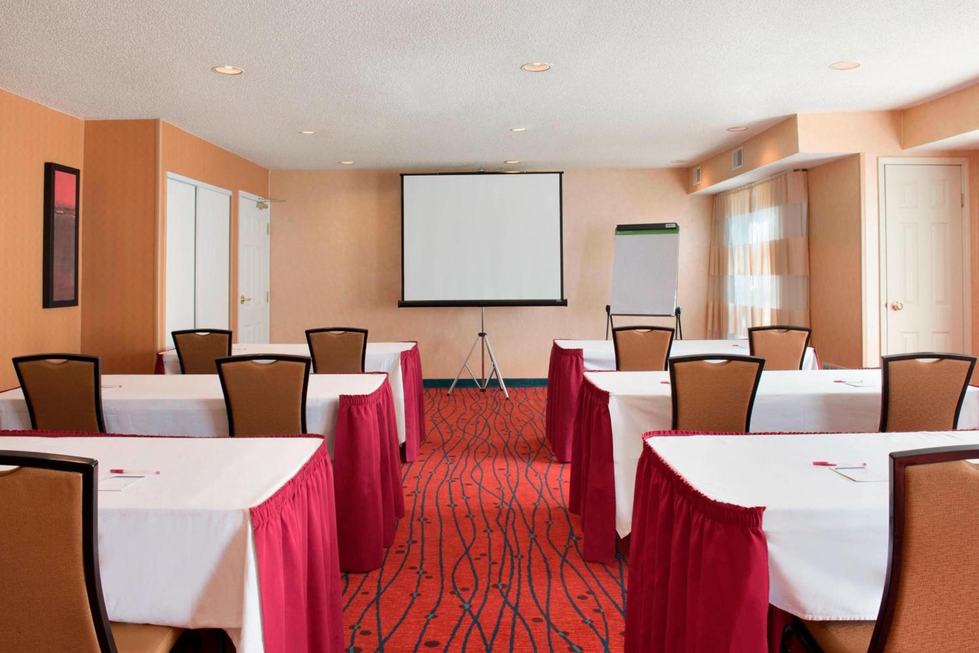 Residence Inn Rockford photo 12