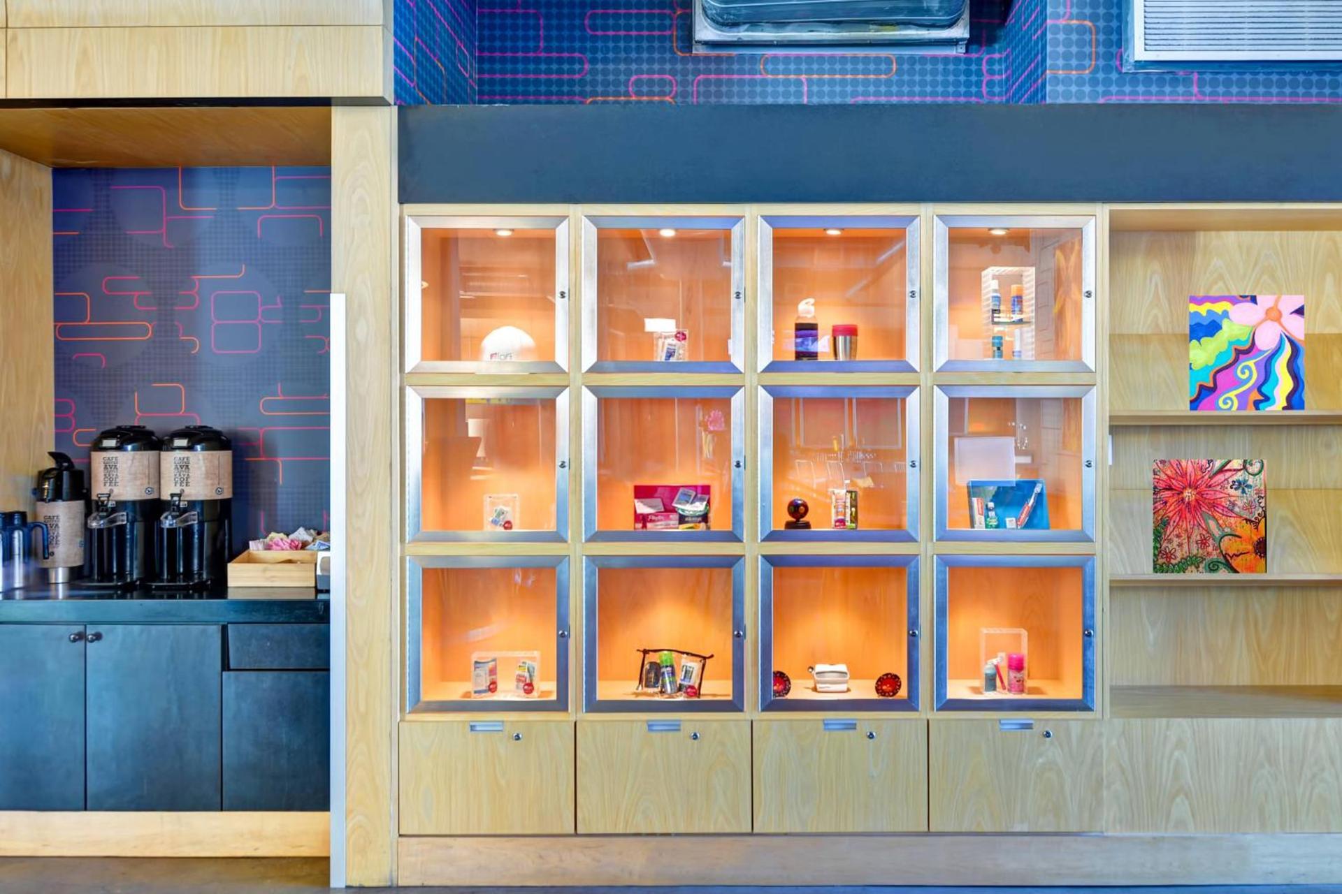 Aloft by Marriott Phoenix-Airport photo 19