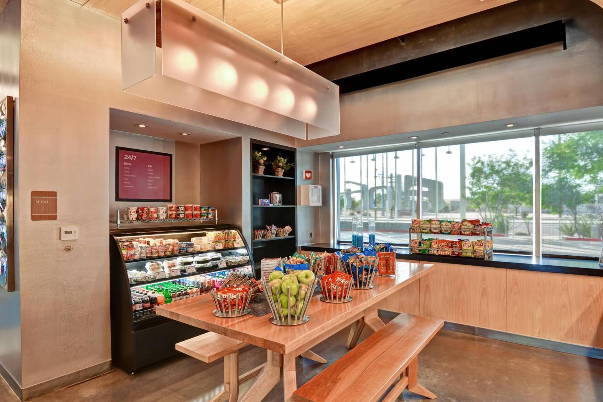 Aloft by Marriott Phoenix-Airport photo 21