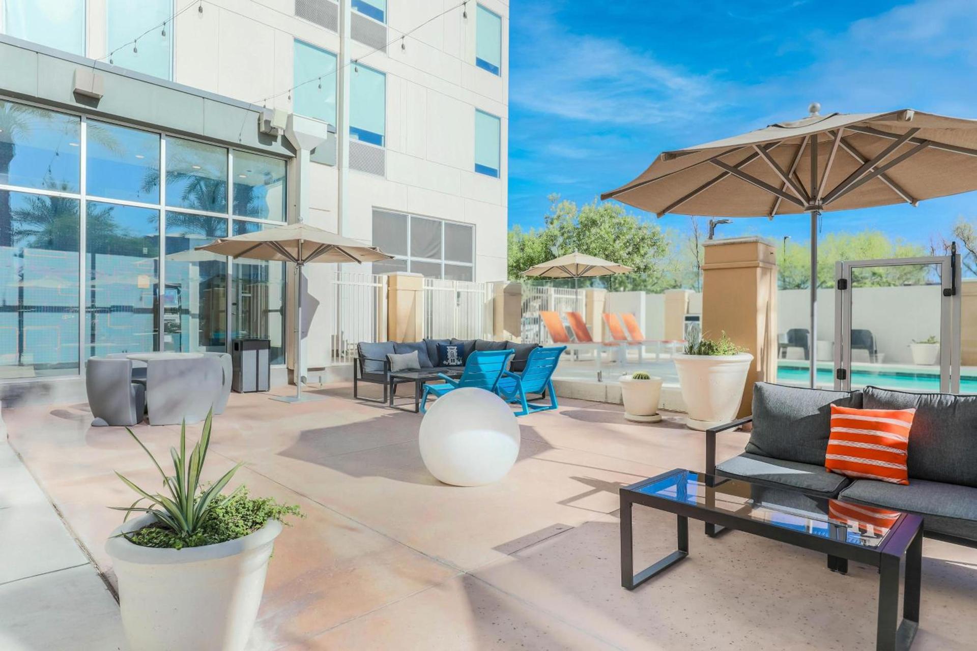 Aloft by Marriott Phoenix-Airport photo 6