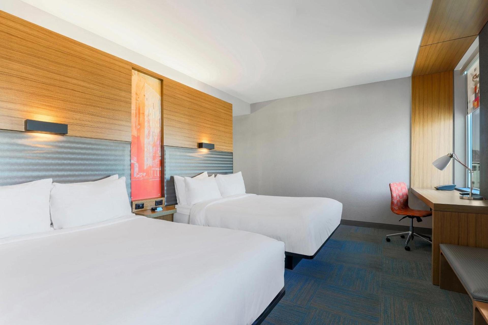 Aloft by Marriott Phoenix-Airport photo 11