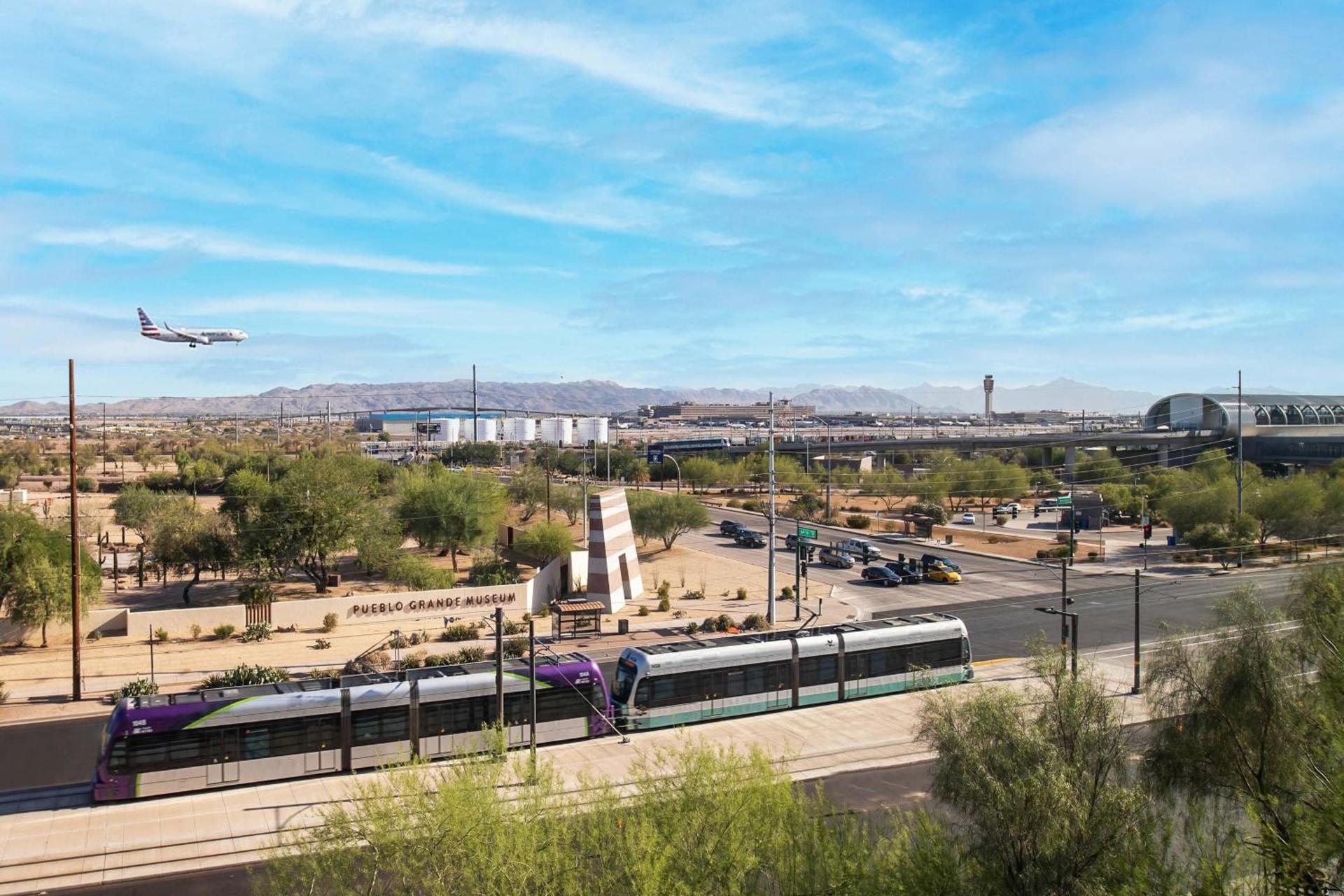 Aloft by Marriott Phoenix-Airport photo 7