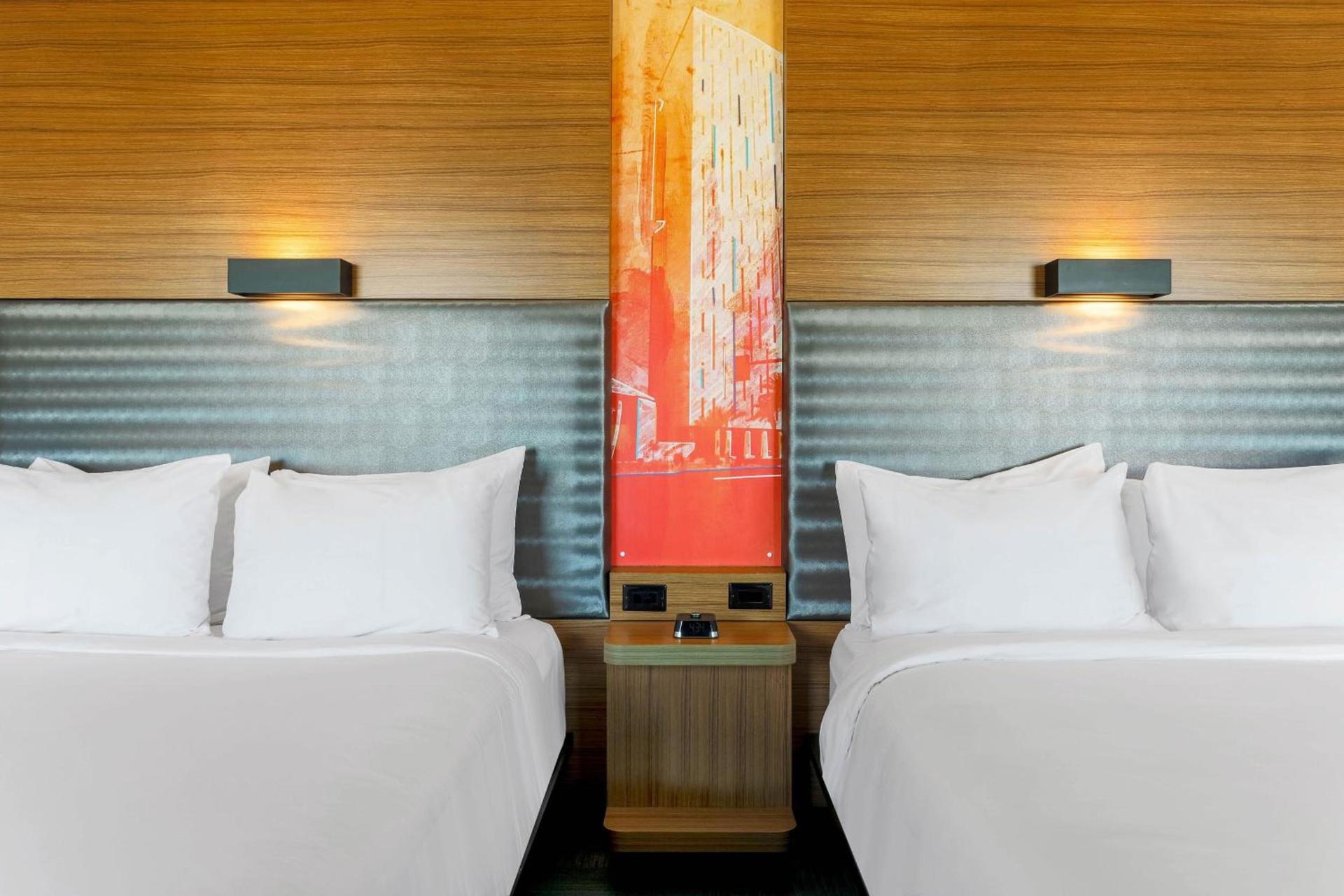 Aloft by Marriott Phoenix-Airport photo 13