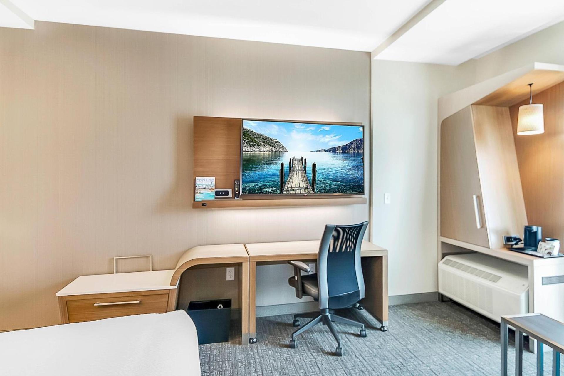 Courtyard by Marriott Longview North photo 9