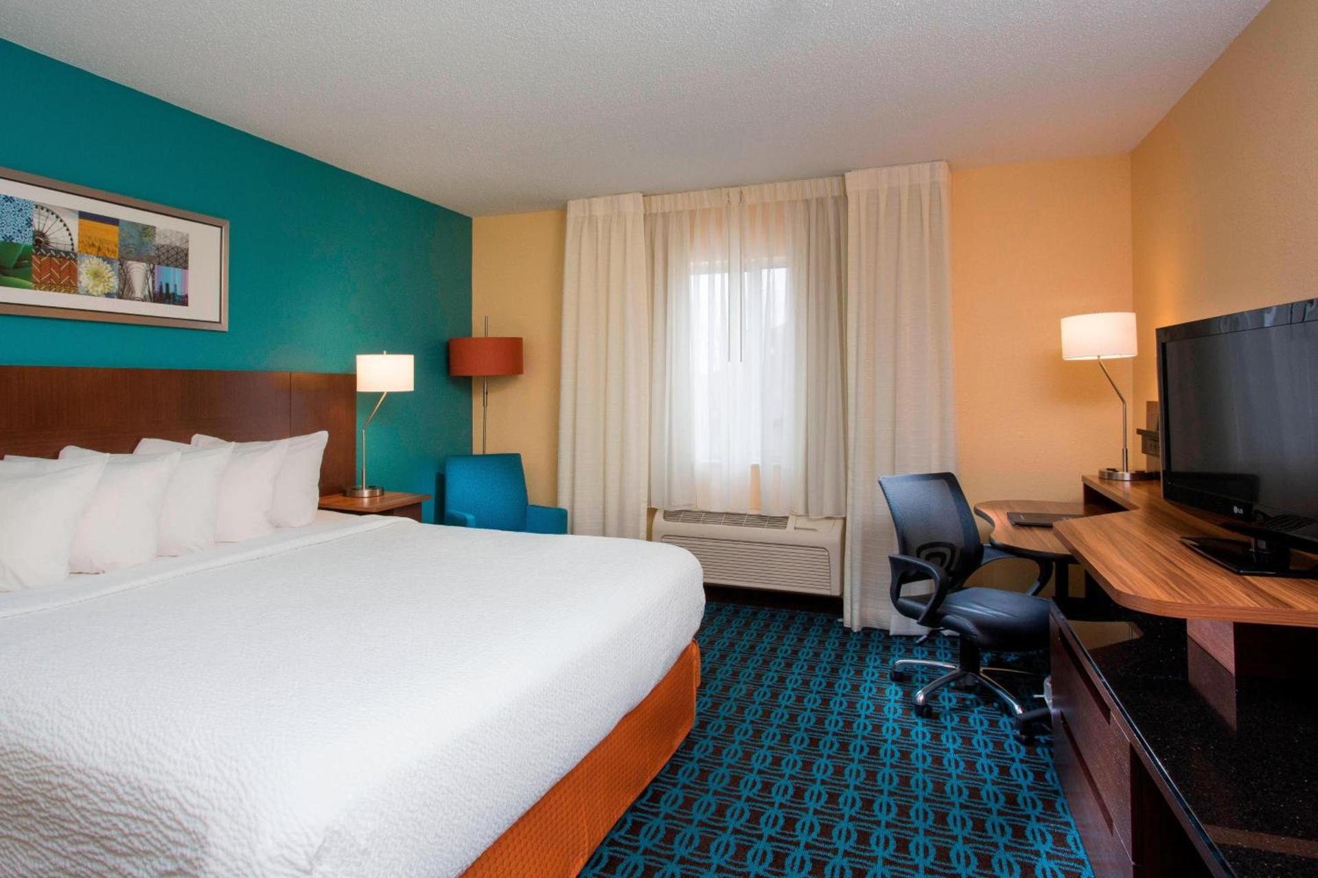Wingate by Wyndham Oshkosh photo 4