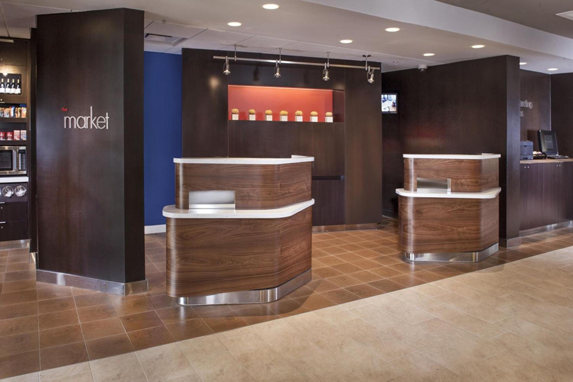 Courtyard by Marriott Richmond Northwest photo 2
