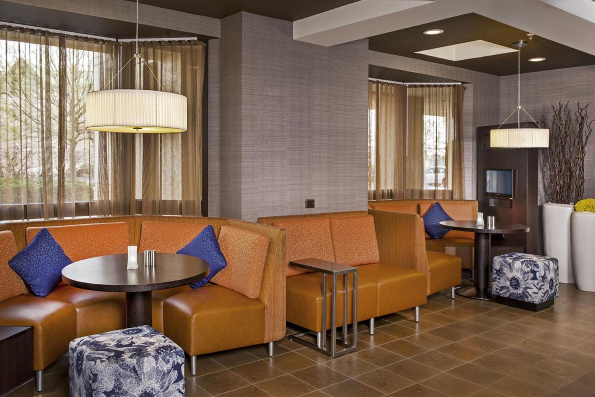 Courtyard by Marriott Richmond Northwest photo 12