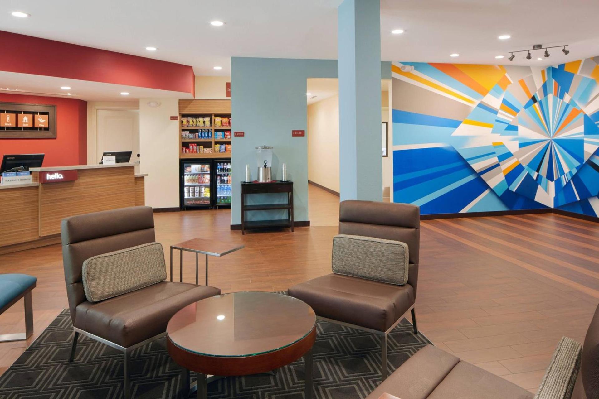TownePlace Suites by Marriott Tampa South photo 6