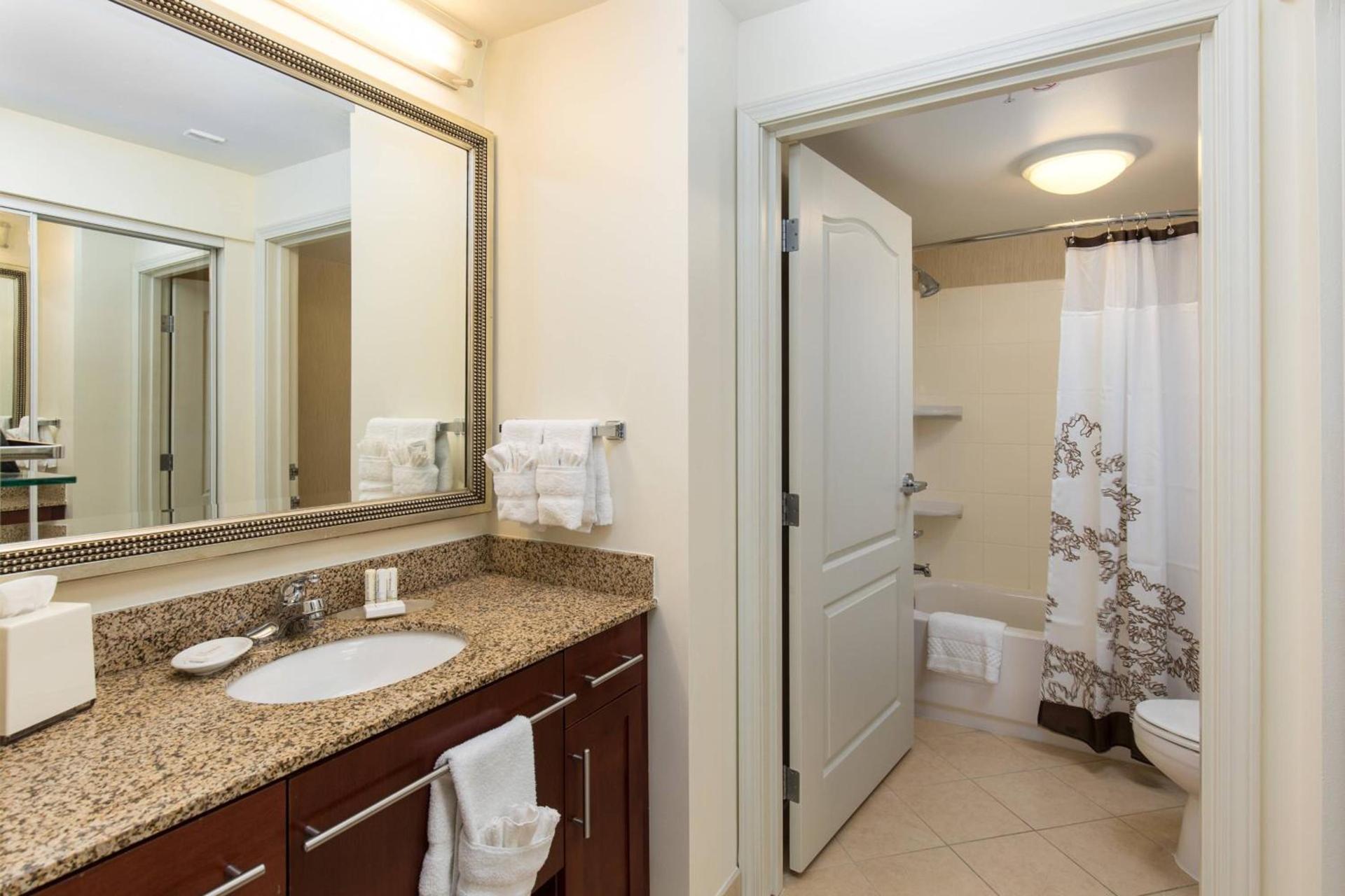 Residence Inn by Marriott Springfield Old Keene Mill photo 22
