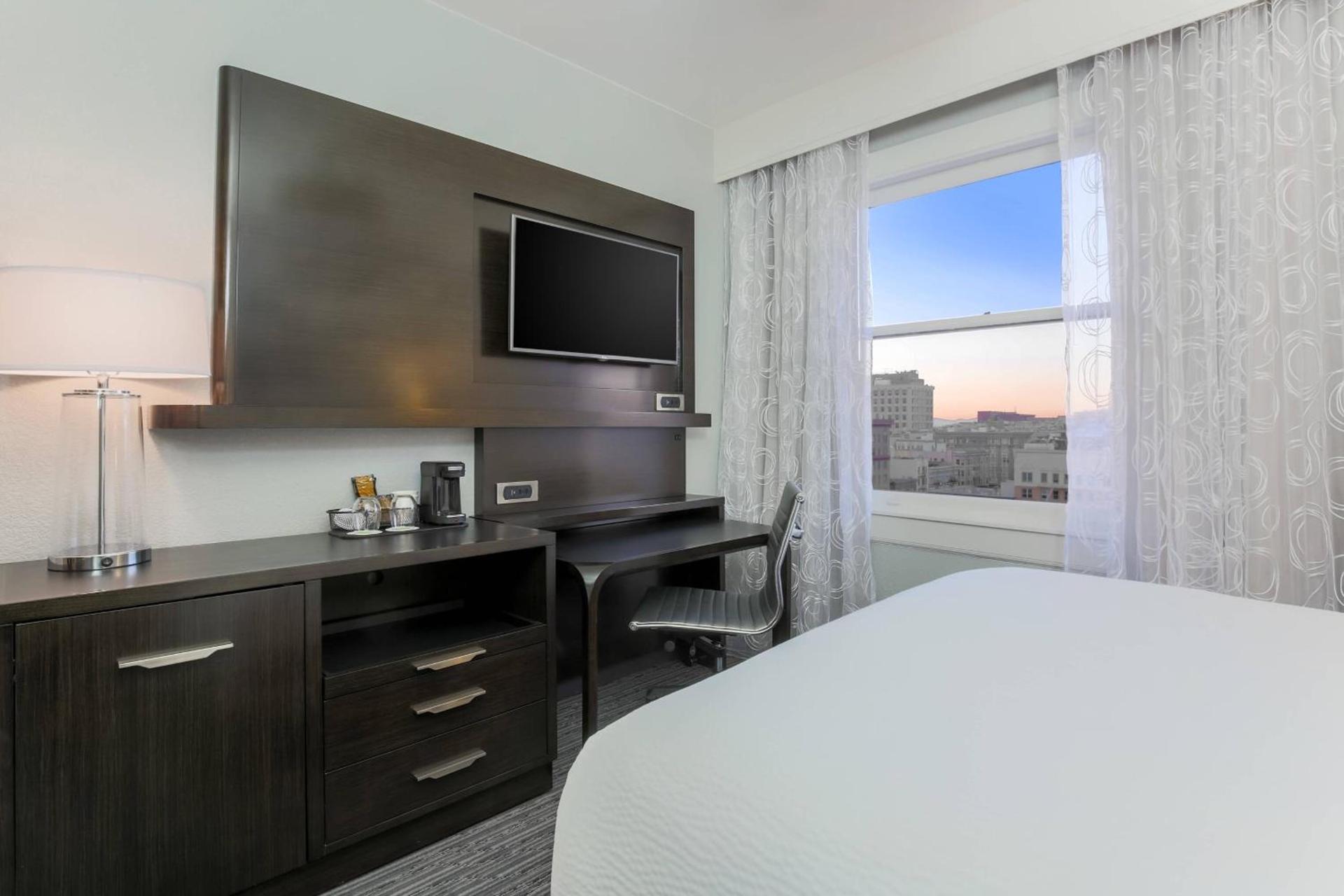 Courtyard by Marriott San Francisco Union Square photo 11
