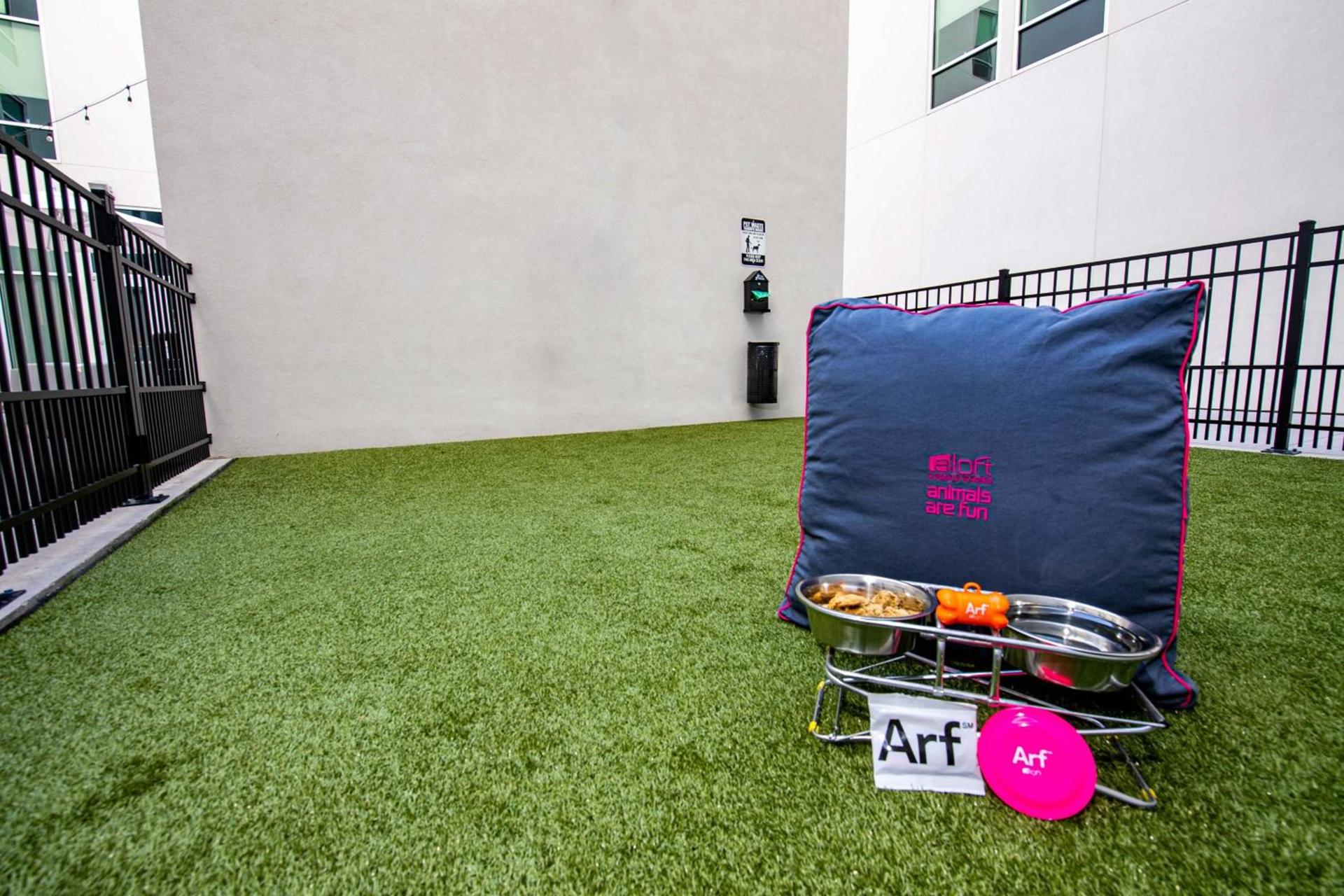 Aloft by Marriott Savannah Downtown Historic District photo 34
