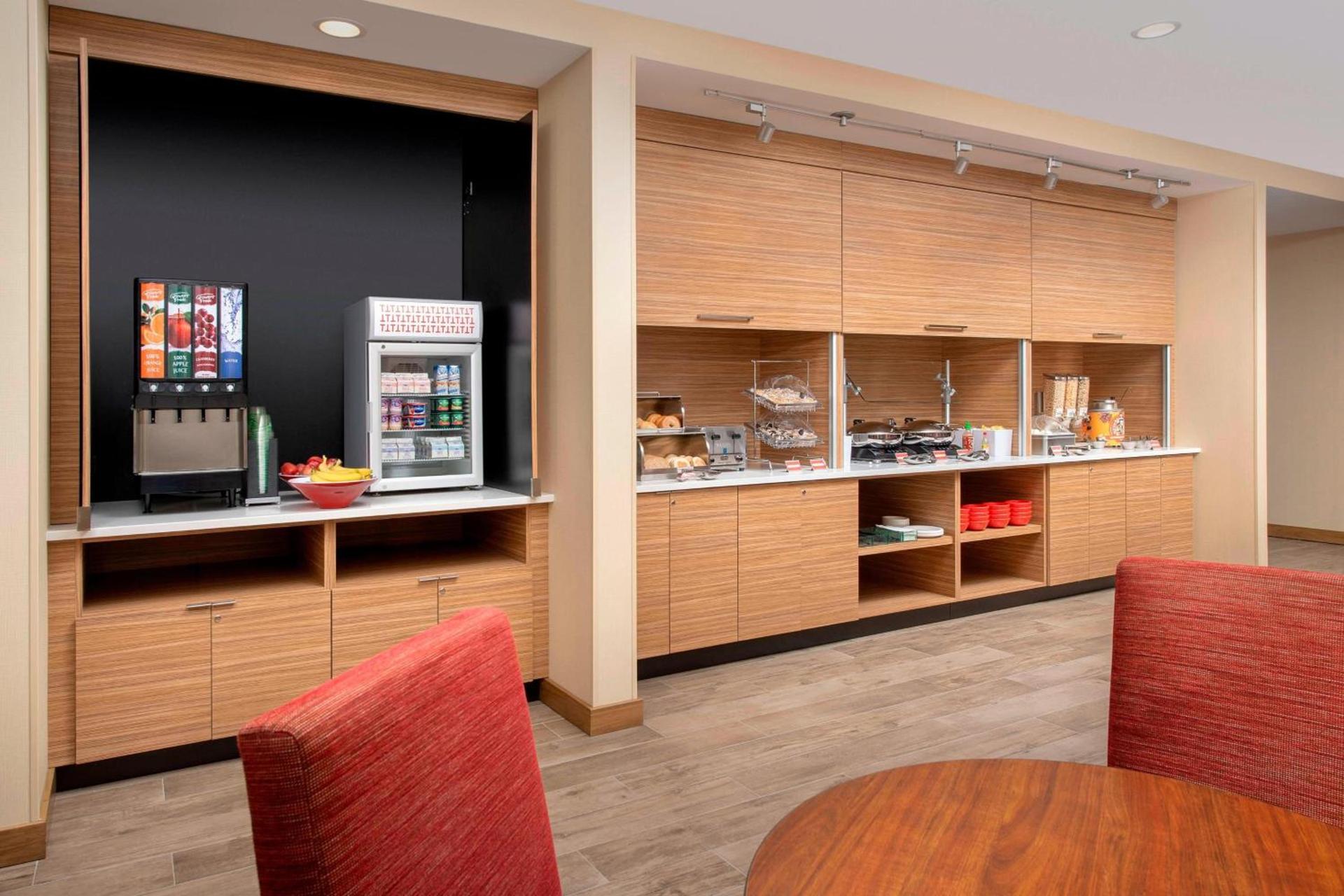 TownePlace Suites by Marriott College Park photo 35