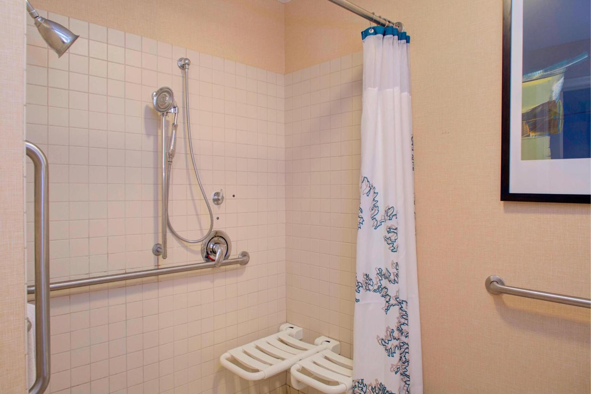 Residence Inn by Marriott Richmond Chester photo 10