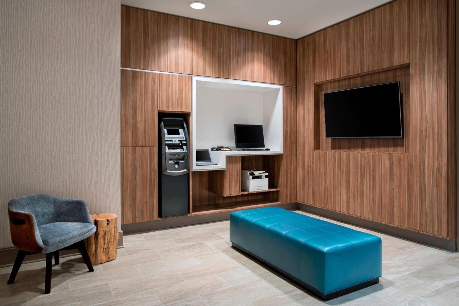 Delta Hotels by Marriott Richmond Downtown photo 22