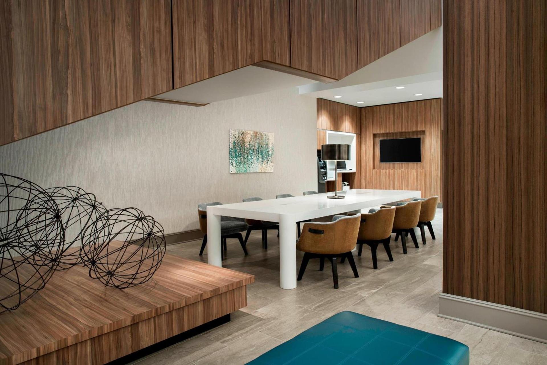 Delta Hotels by Marriott Richmond Downtown photo 23