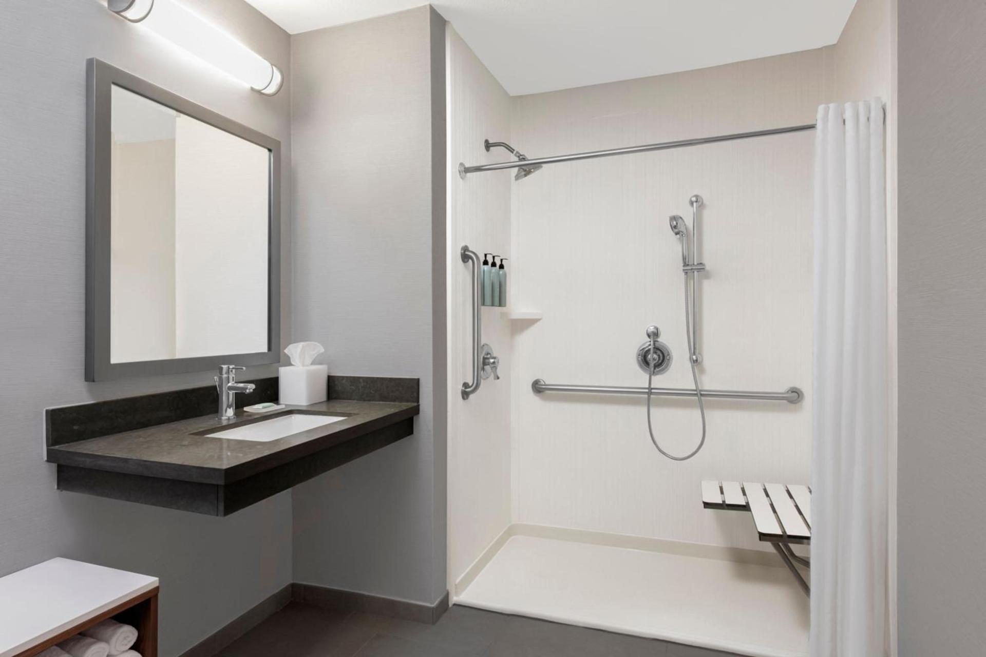 Courtyard by Marriott San Diego Miramar photo 6