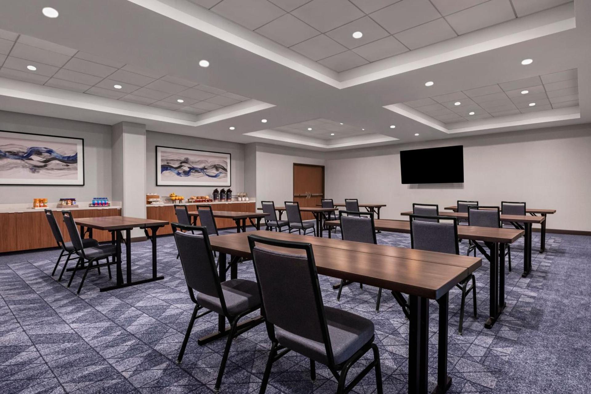 Courtyard by Marriott San Diego Miramar photo 16