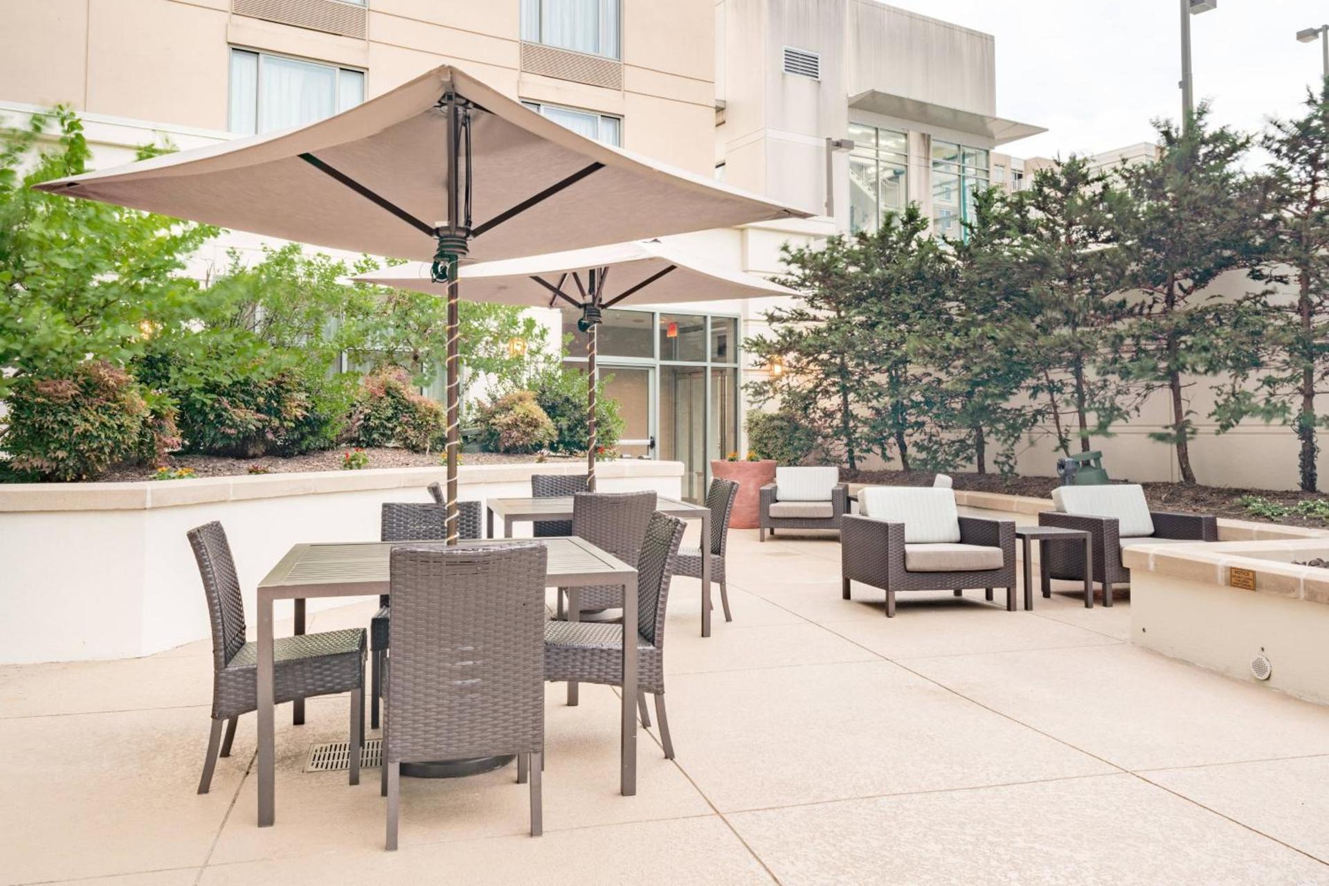 Courtyard by Marriott Silver Spring Downtown photo 17