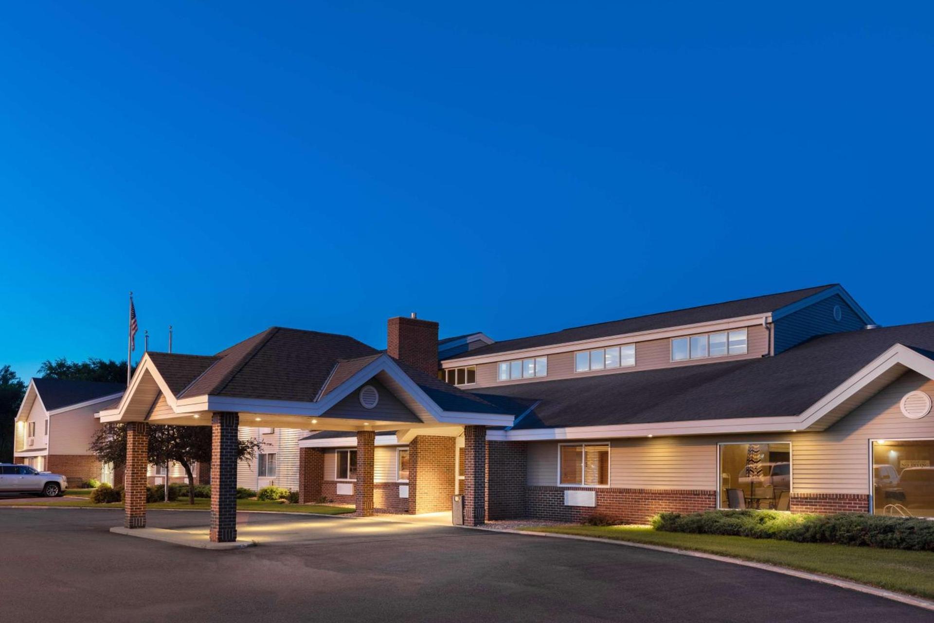 SureStay Plus Hotel by Best Western Litchfield photo 7