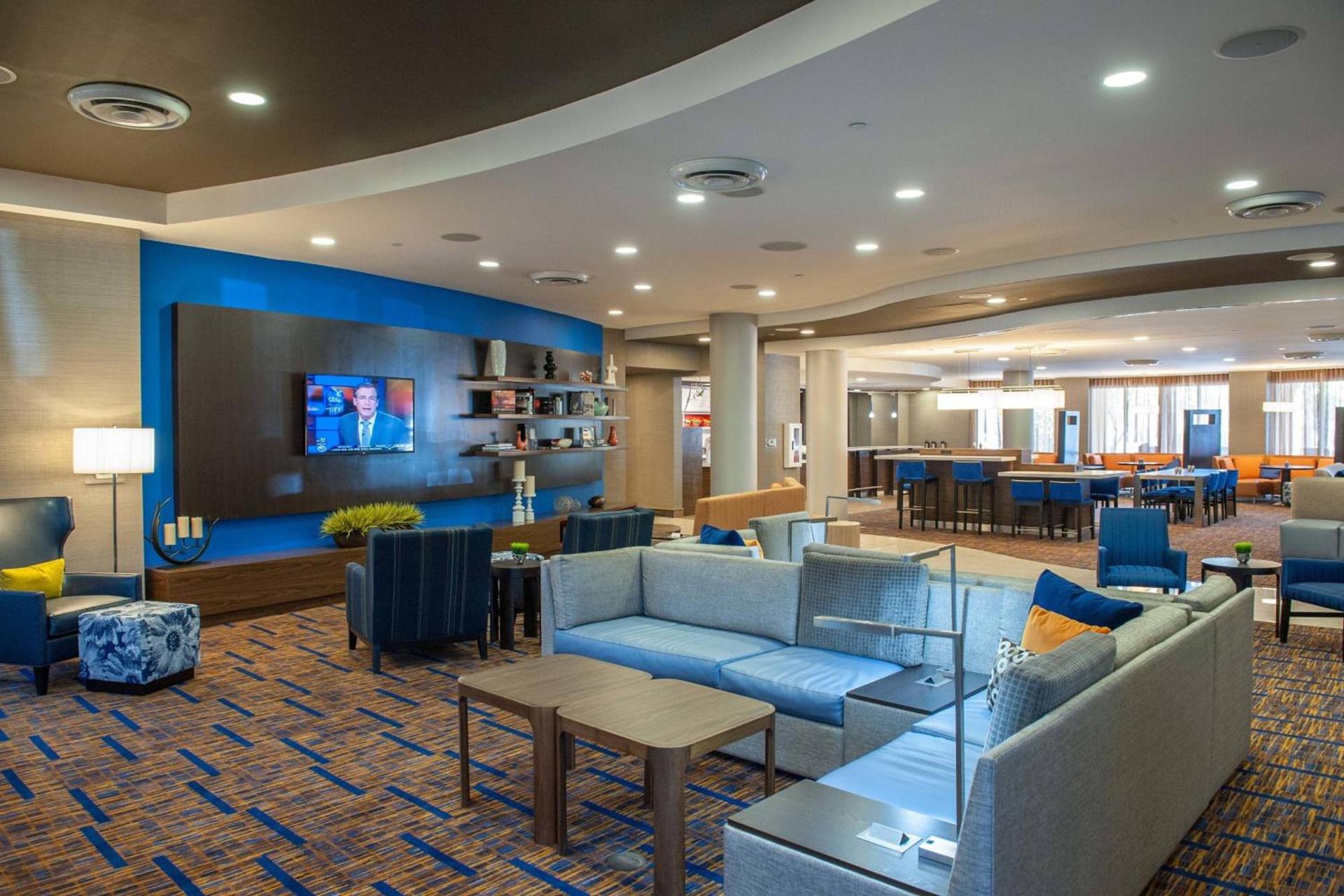 Courtyard by Marriott Pensacola Downtown photo 6