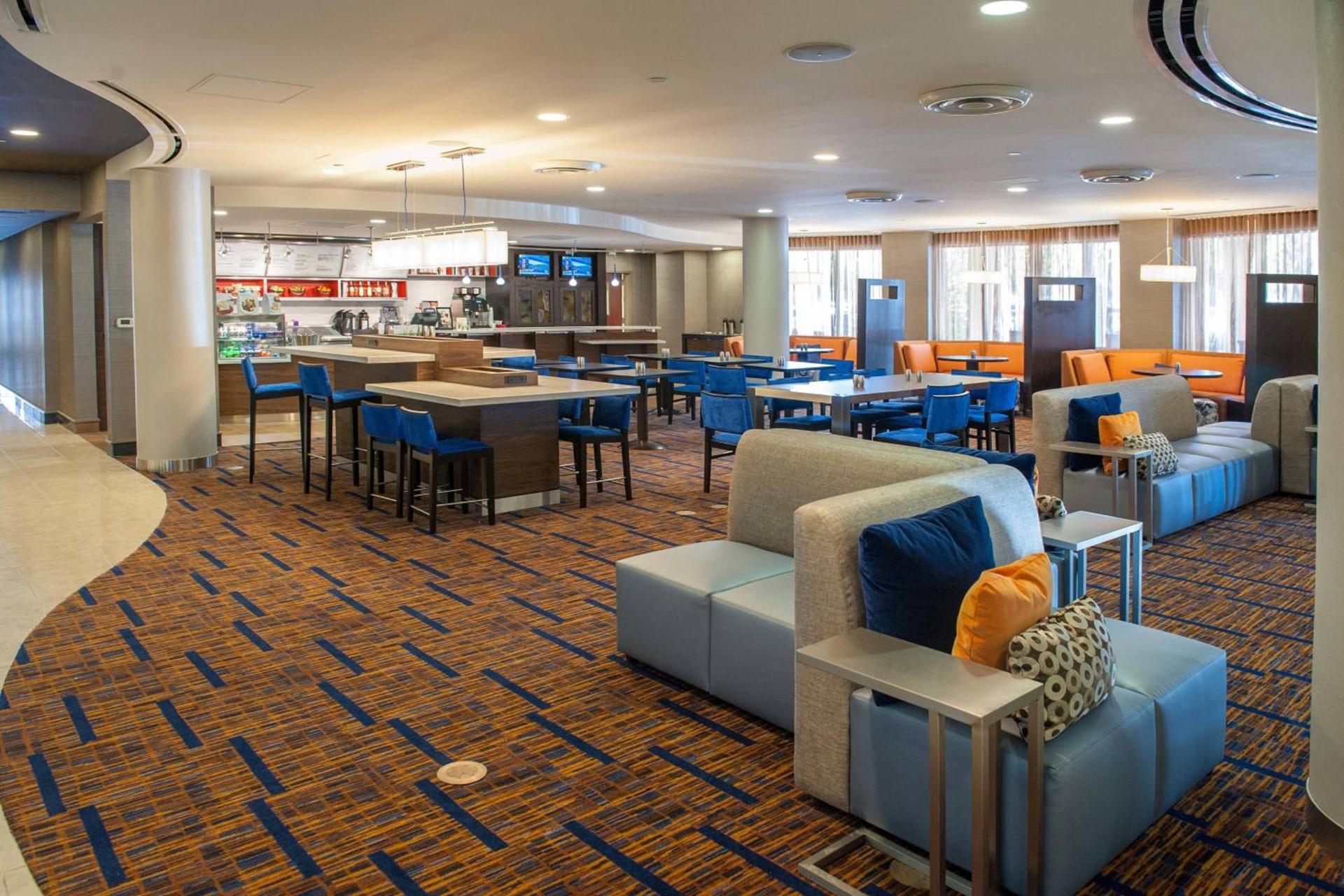 Courtyard by Marriott Pensacola Downtown photo 7
