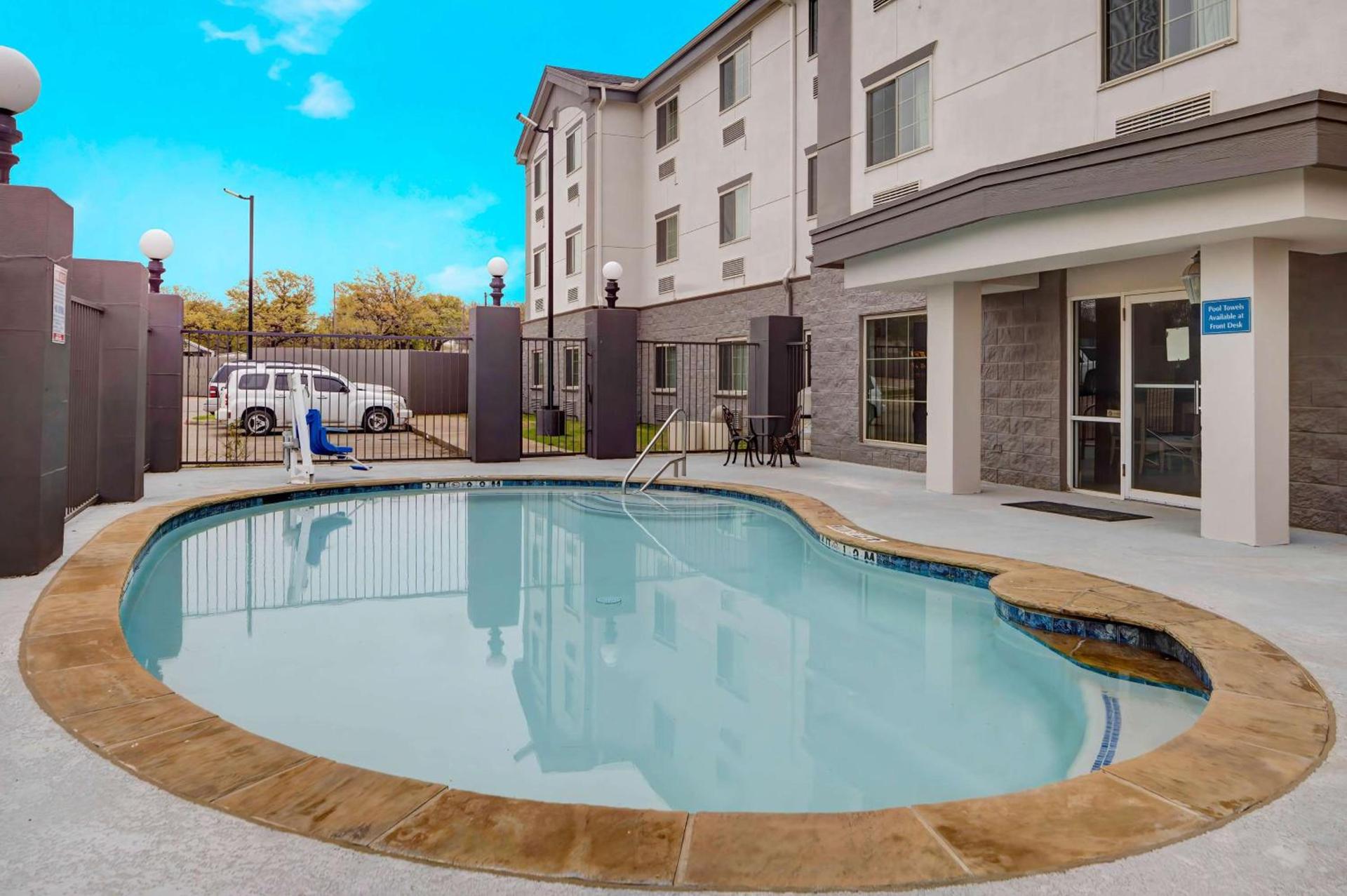 Motel 6-Mesquite, TX - Balch Springs photo 2