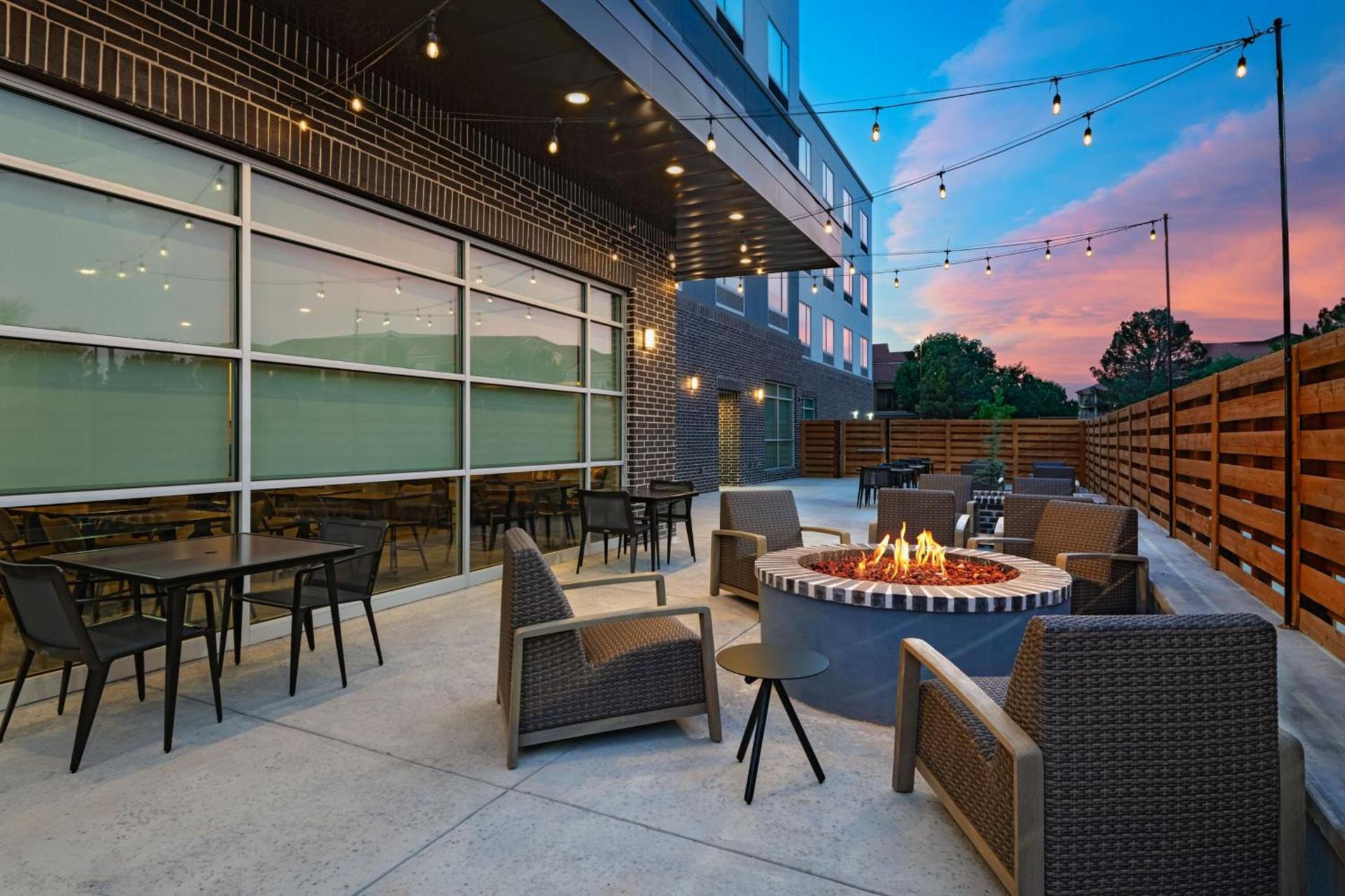 Four Points by Sheraton Fort Worth North photo 8