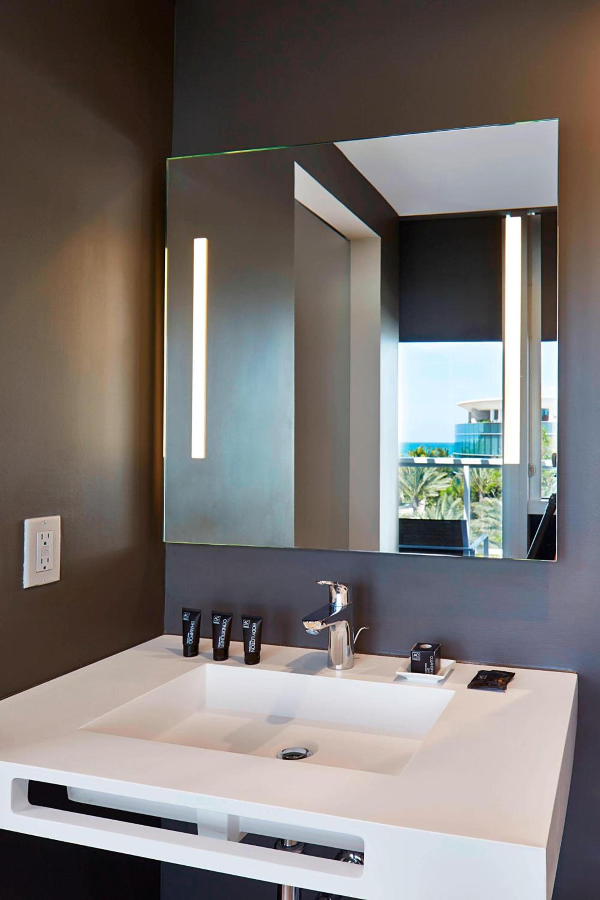 AC Hotel by Marriott Miami Beach photo 25