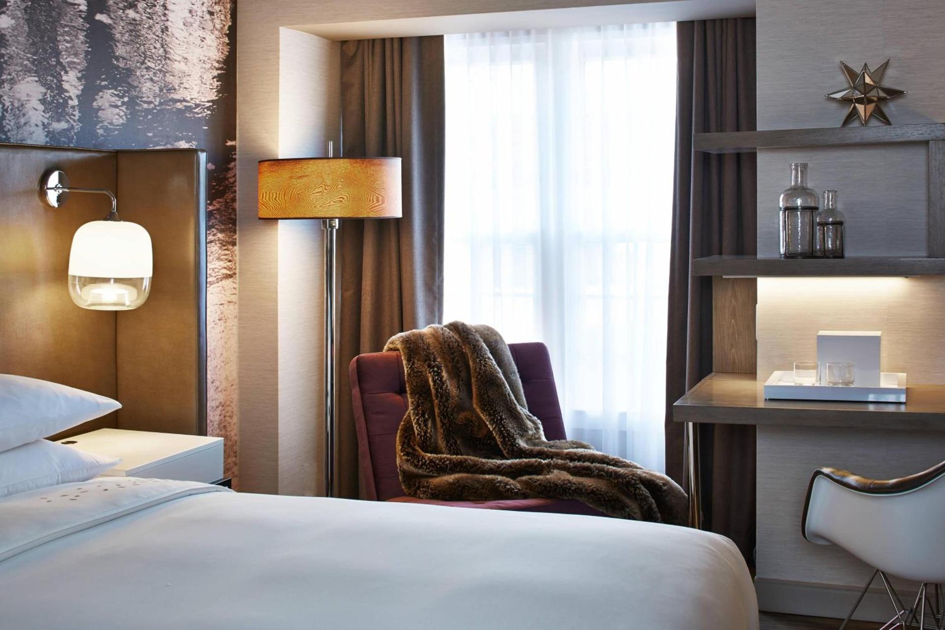 The Del Monte Lodge Renaissance Rochester Hotel & Spa photo 25