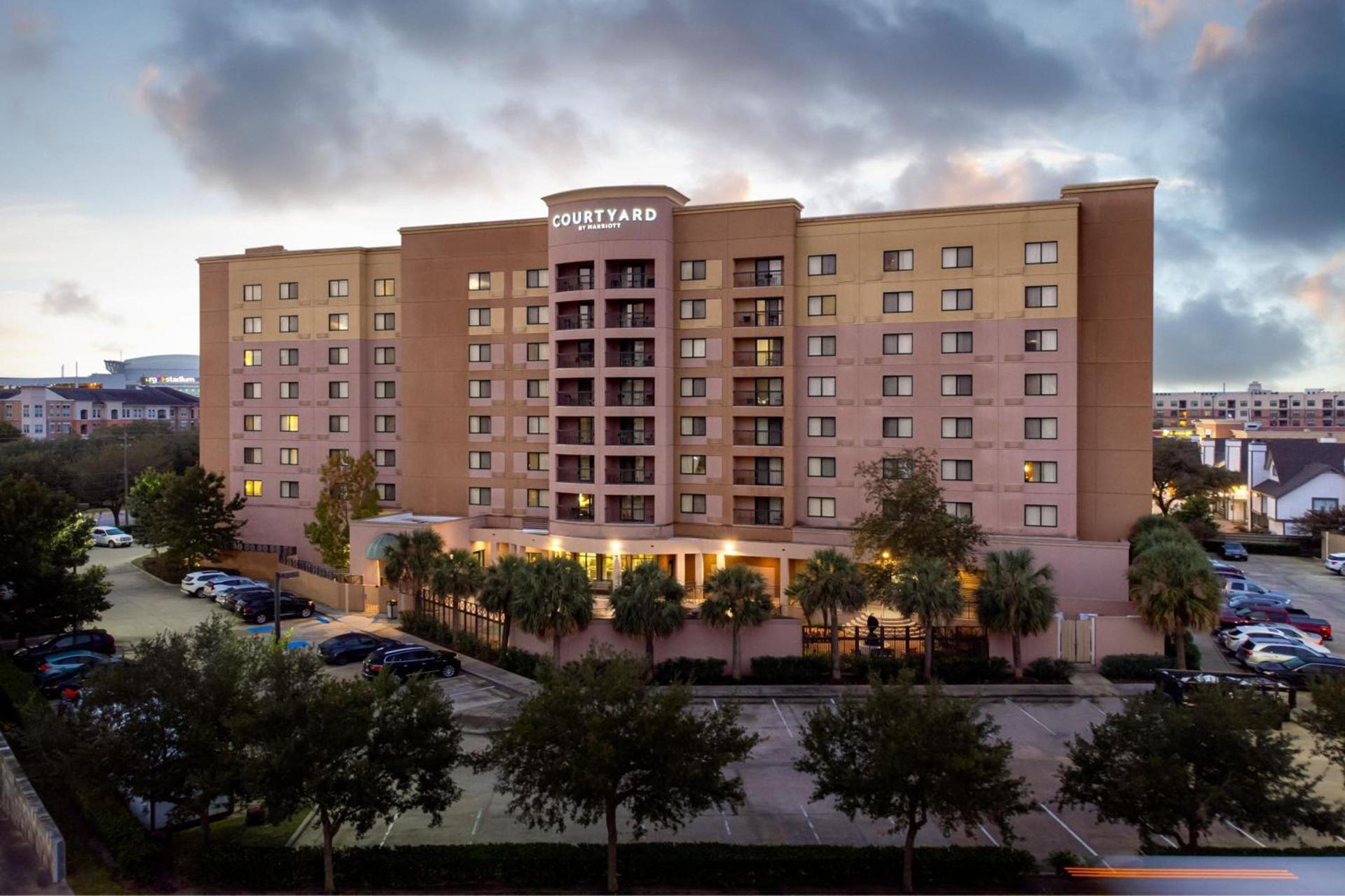 Courtyard by Marriott Houston Medical Center/NRG Park photo 1