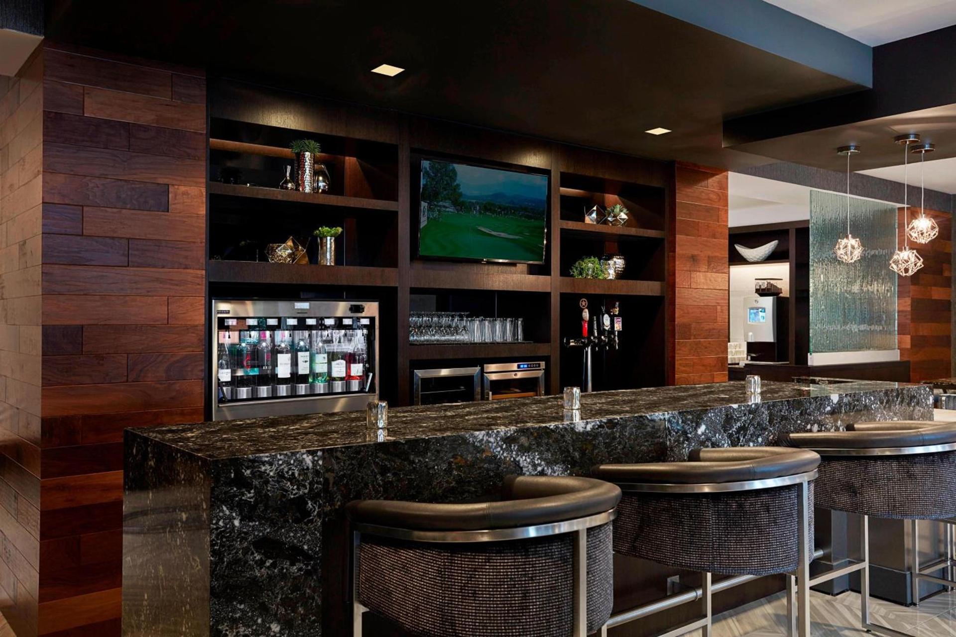 Crystal Gateway Marriott photo 32