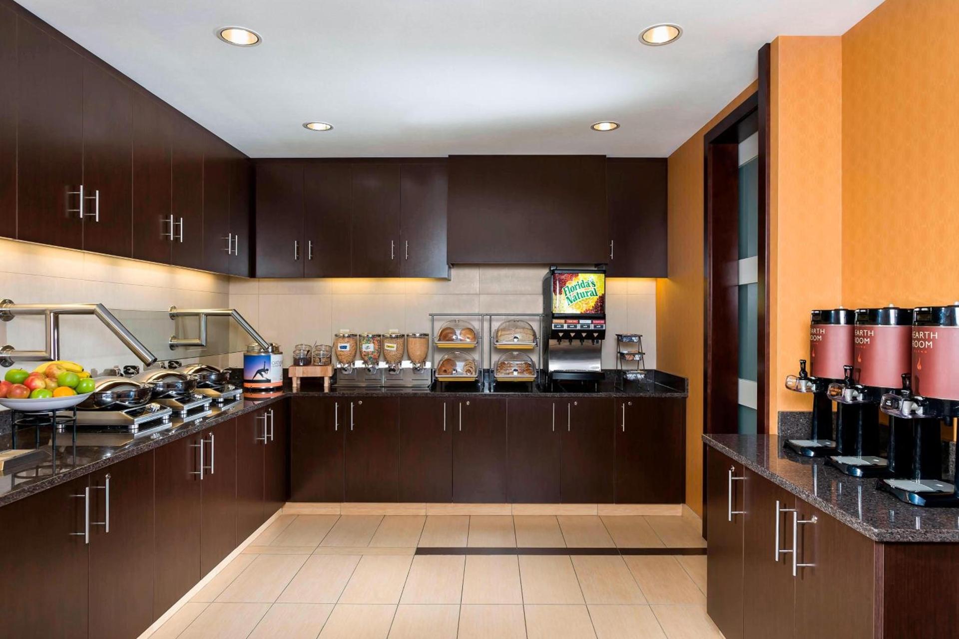 Residence Inn by Marriott Fargo photo 7